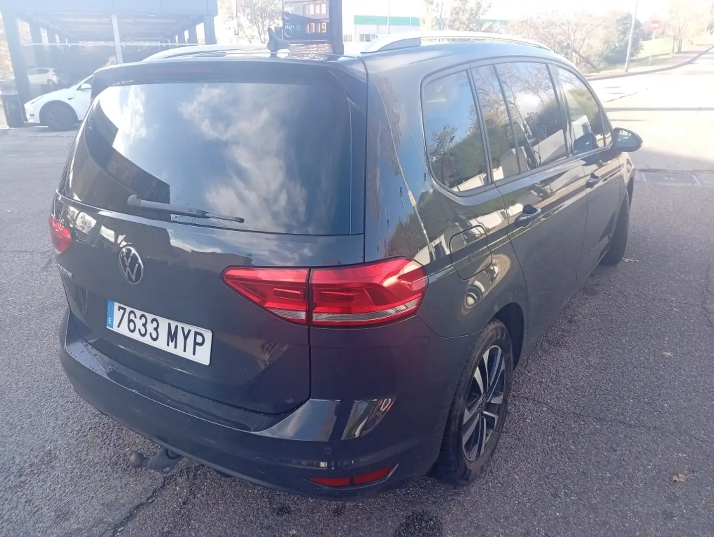 Volkswagen Touran 2.0TDI CR BMT Advance DSG7 110kW Gris - 2