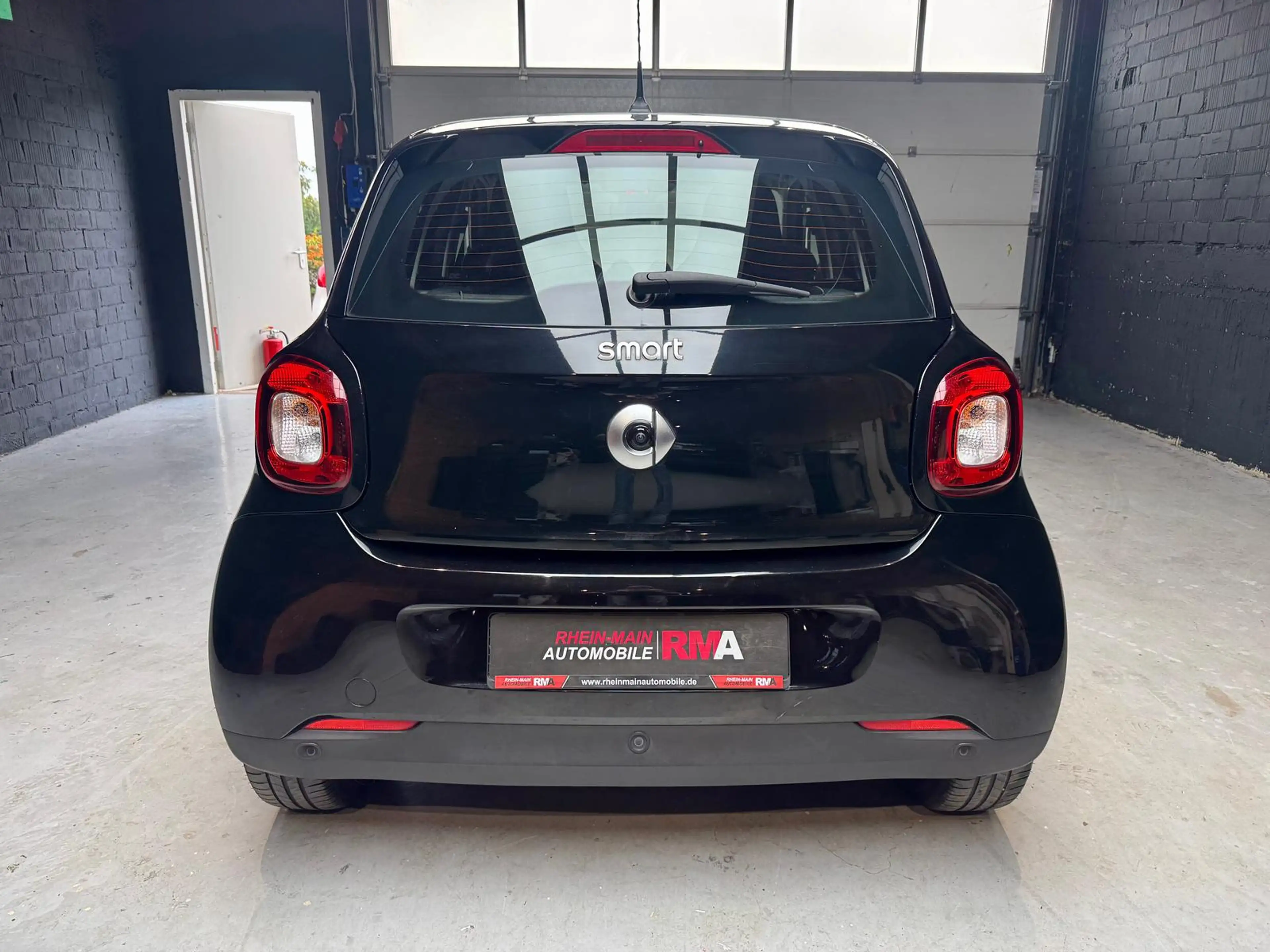 smart forFour 66 kW 0.9 Turbo KAT+PANO+KAMERA+NAVI+ — photo 9