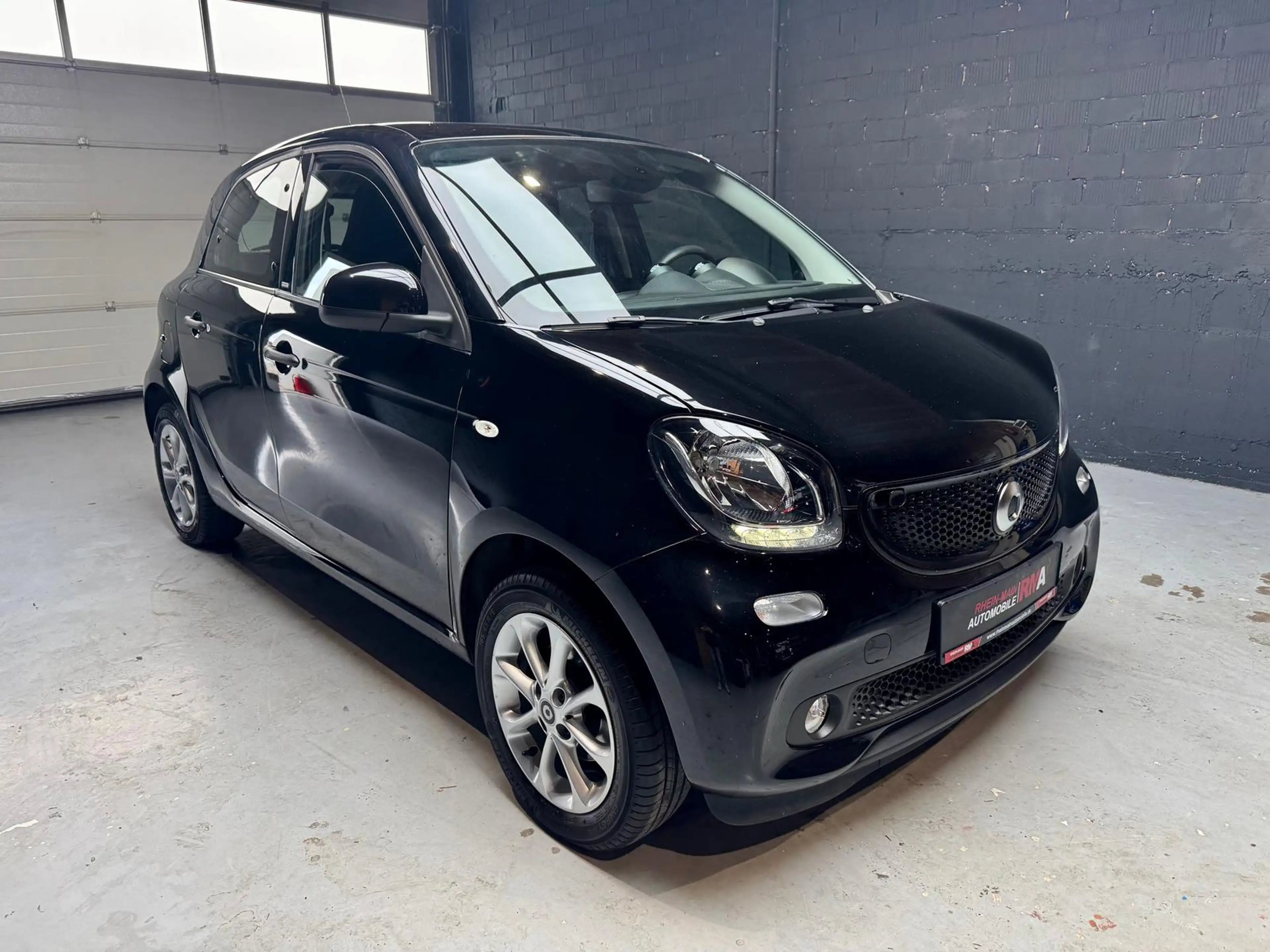 smart forFour 66 kW 0.9 Turbo KAT+PANO+KAMERA+NAVI+ — photo 5