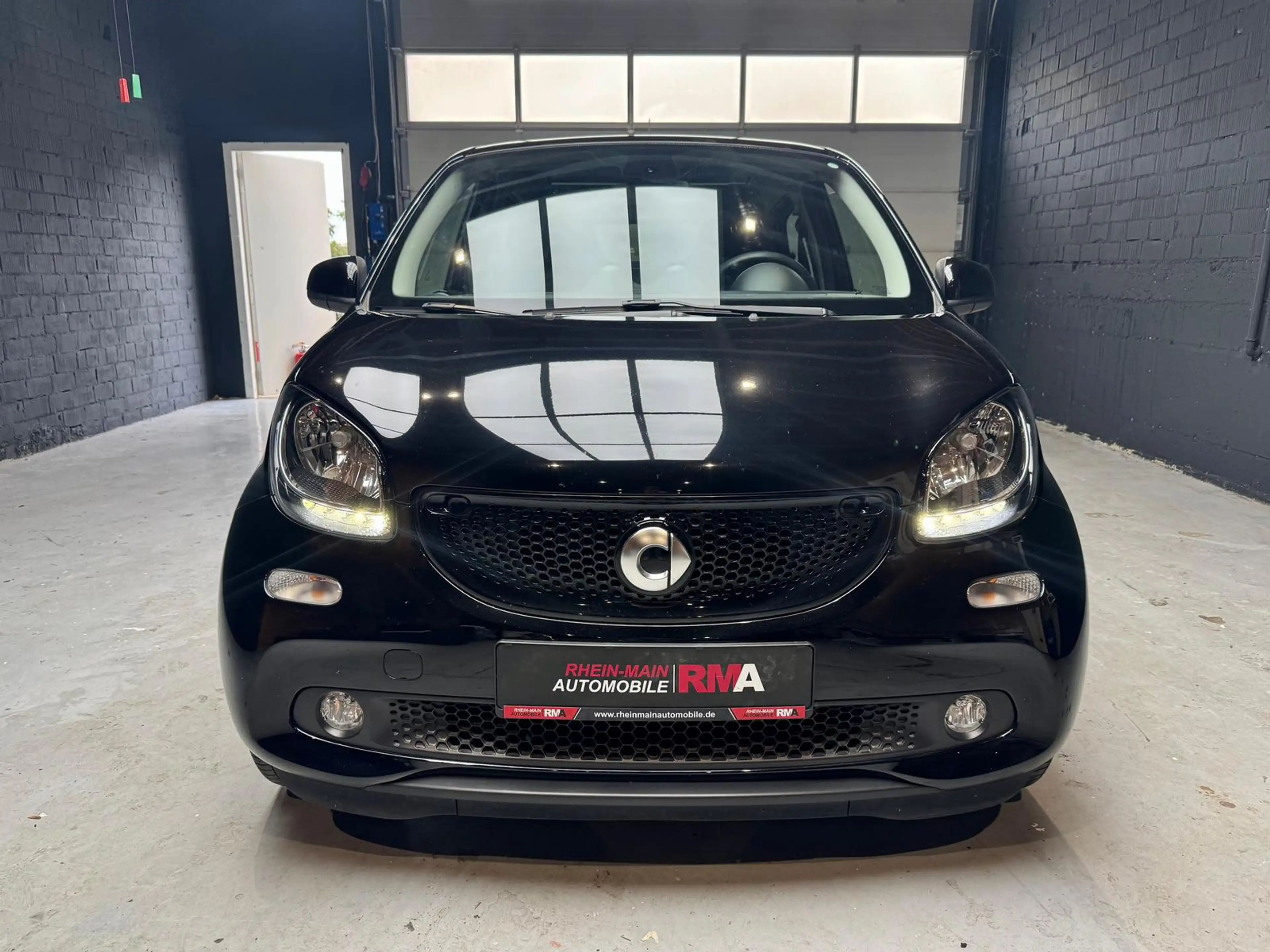 smart forFour 66 kW 0.9 Turbo KAT+PANO+KAMERA+NAVI+ — photo 3