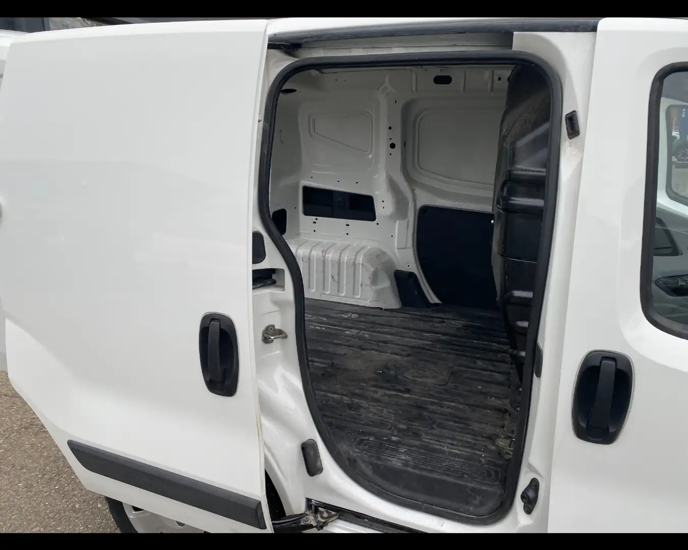 Fiat Fiorino III 2016 - Fiorino cargo 1.3 mjt 95cv SX Blanc - 2