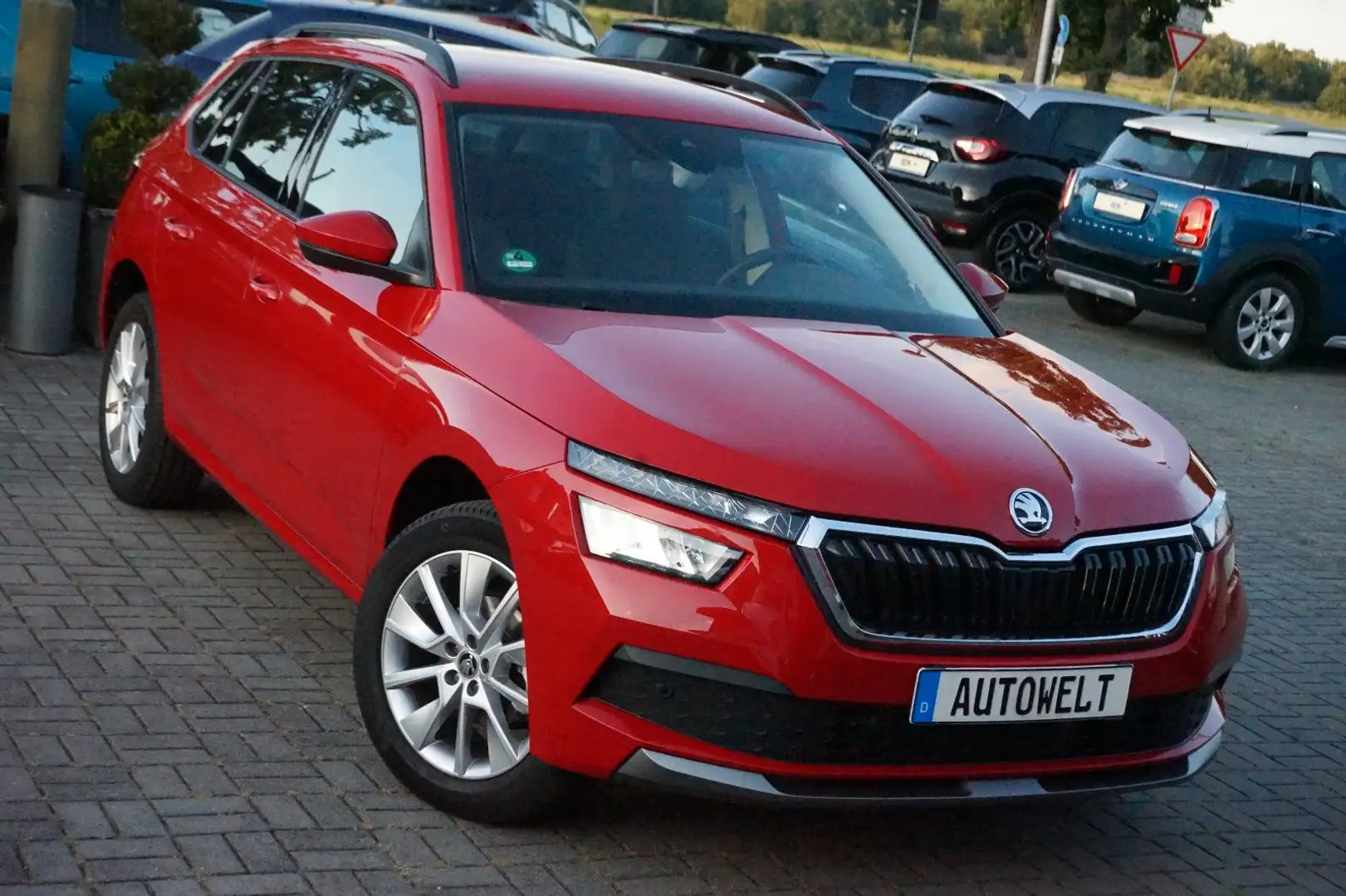 Skoda Kamiq 1.0 TSI DSG 85kW Style Rouge - 2