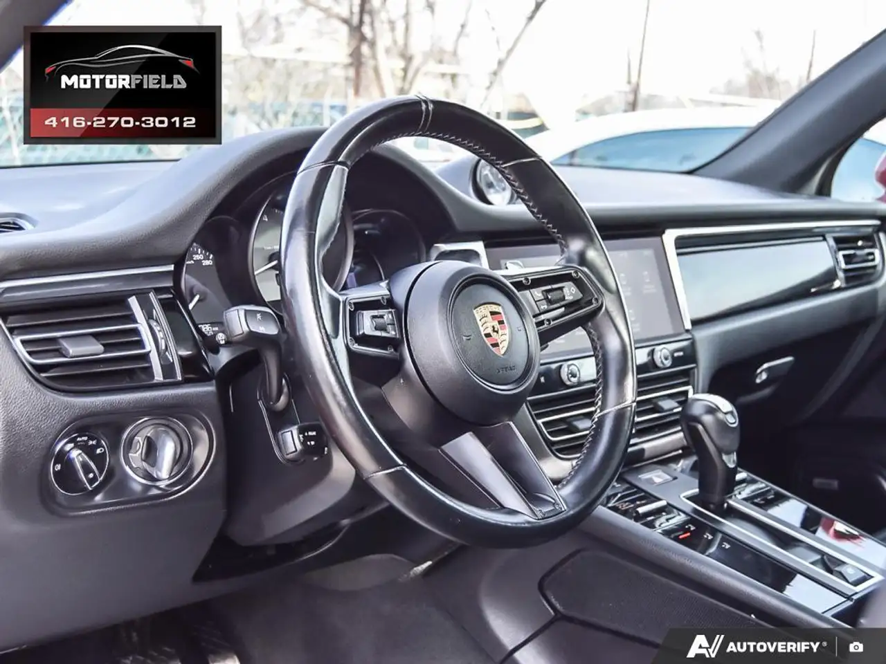 Porsche Macan снимка Porsche Macan