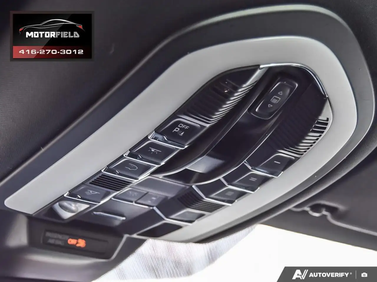 Porsche Macan снимка Porsche Macan