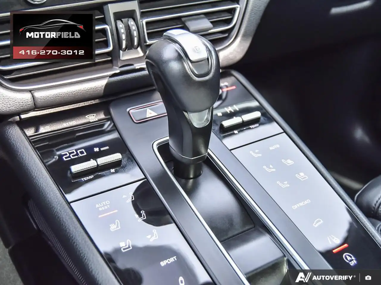 Porsche Macan снимка Porsche Macan