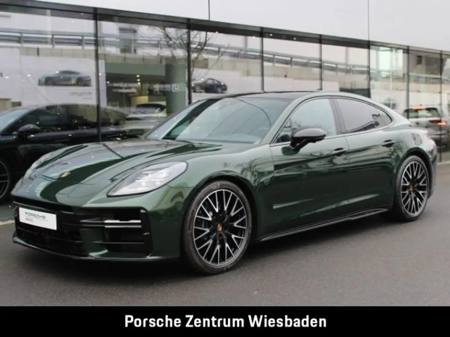 Porsche Panamera GTS Grün - 1