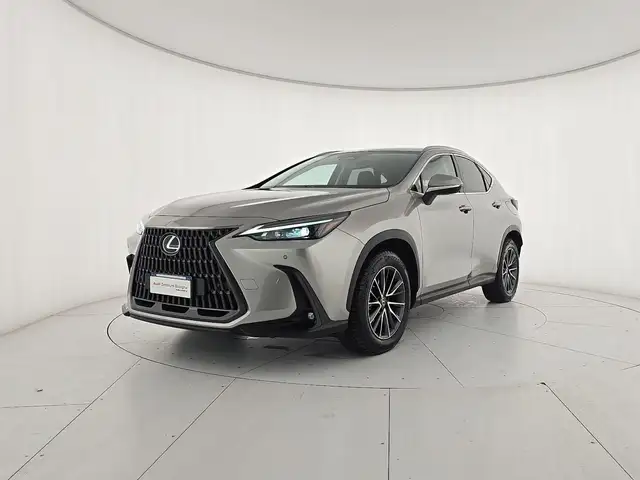 Lexus NX 450h+ NX 450h+ 2.5 phev Premium+ 4wd 309cv e-cvt