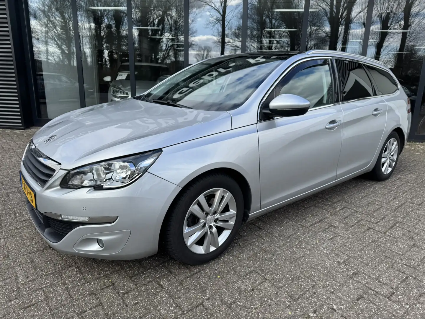 Peugeot 308 SW 1.6HDI Executive*Panorama*Navi*EXPORTPRIJS* Grey - 2