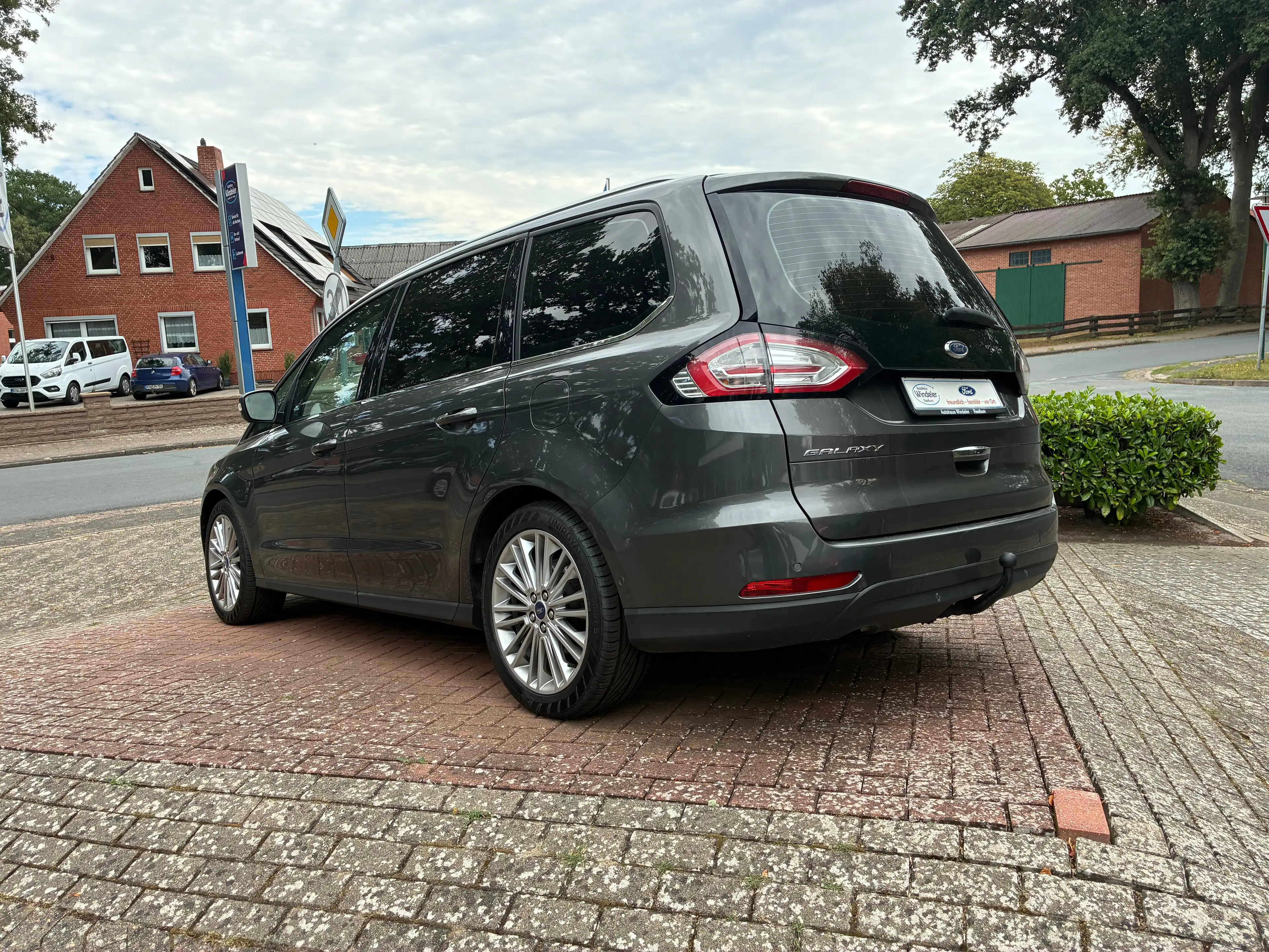 Ford Galaxy Titanium Automatik, AHK, Navi, e-Sitze — photo 5