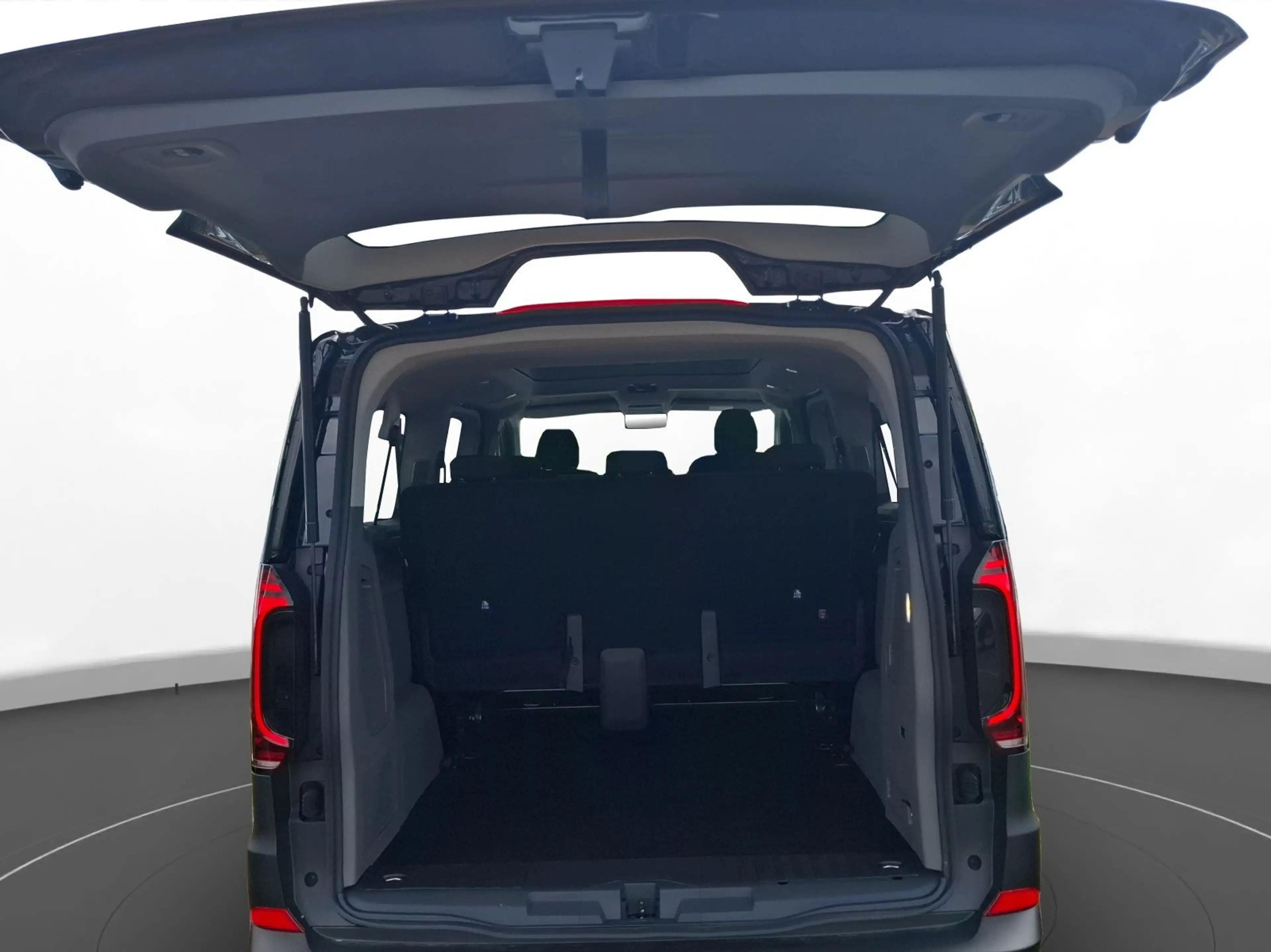 Volkswagen T7 Caravelle PanAmericana Lang 4Motion AHK Pano — photo 8