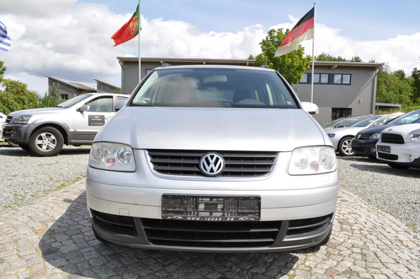 Volkswagen Touran Goal /TÜV/AU NEU/NAVI/TEMPOMAT/KLIMA/AHK Plateado - 2