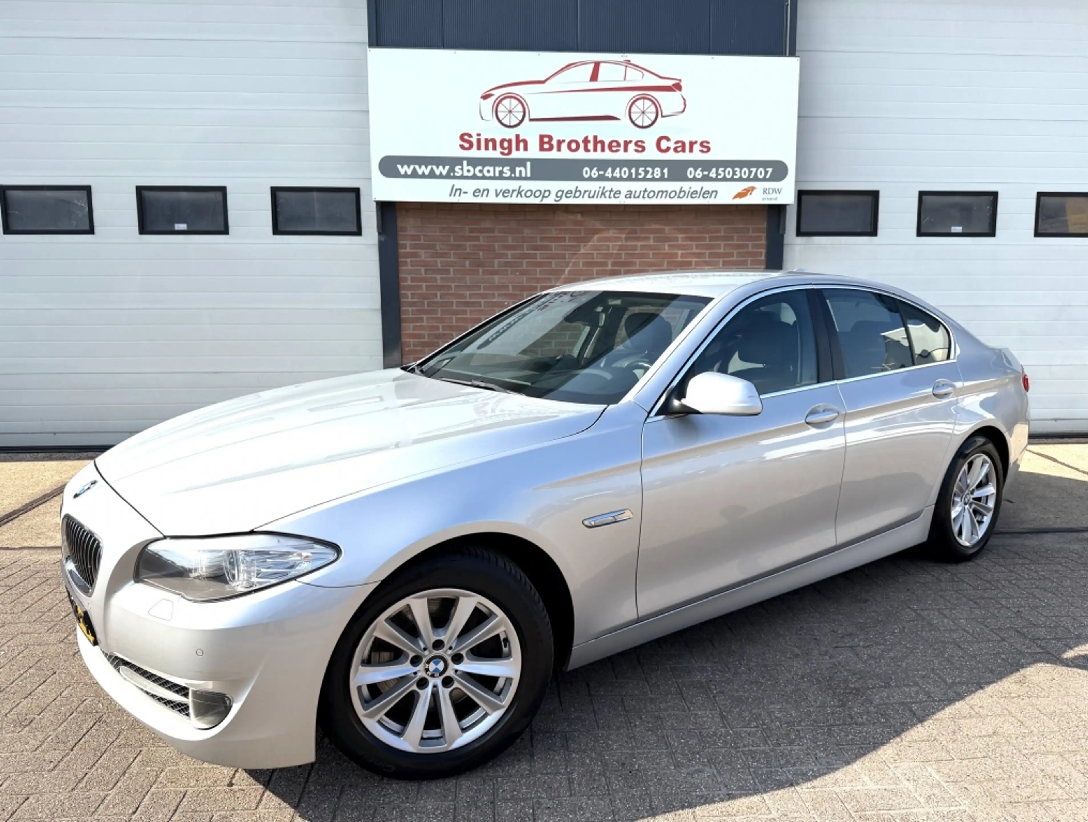 BMW 528 5-serie 528i/259PK/AUT/NAP/LEER/CAMERA/INRUIL.MOG! — photo 2