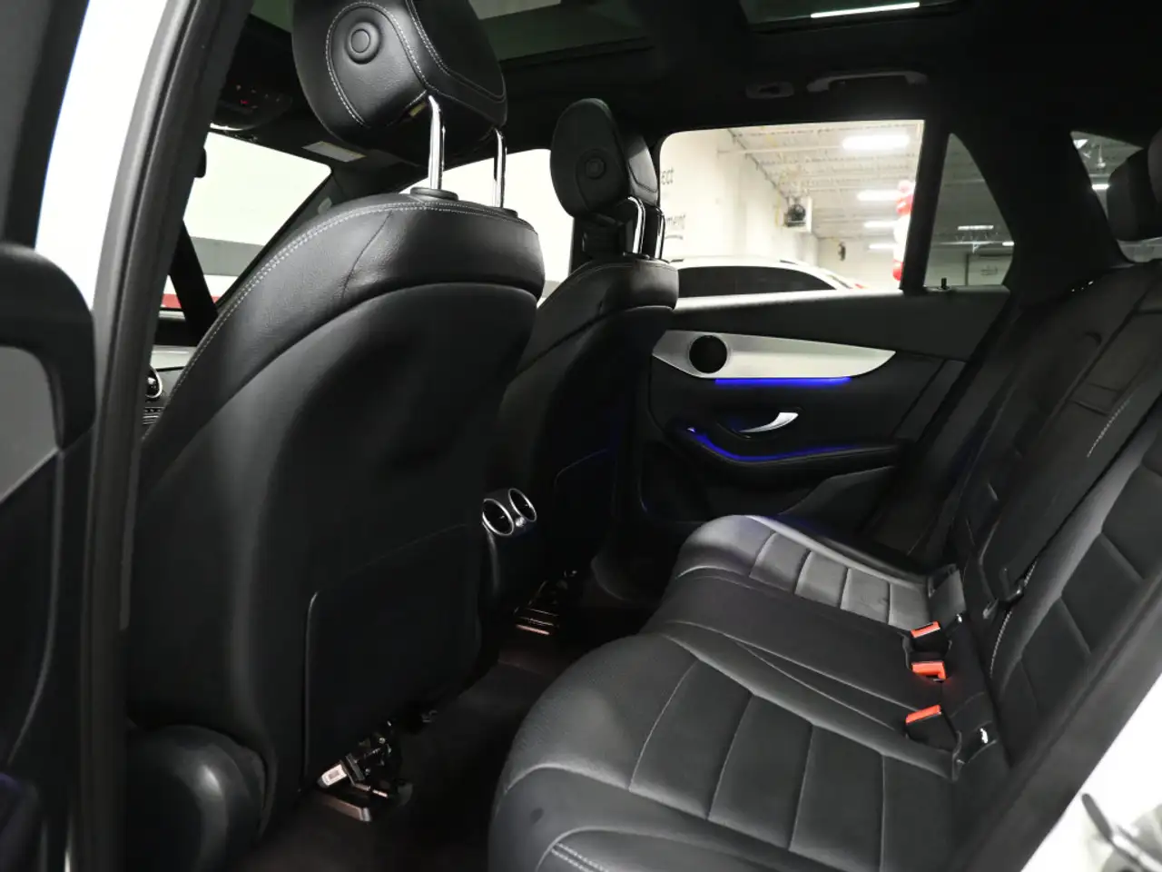 Mercedes-Benz GLC снимка Mercedes-Benz GLC