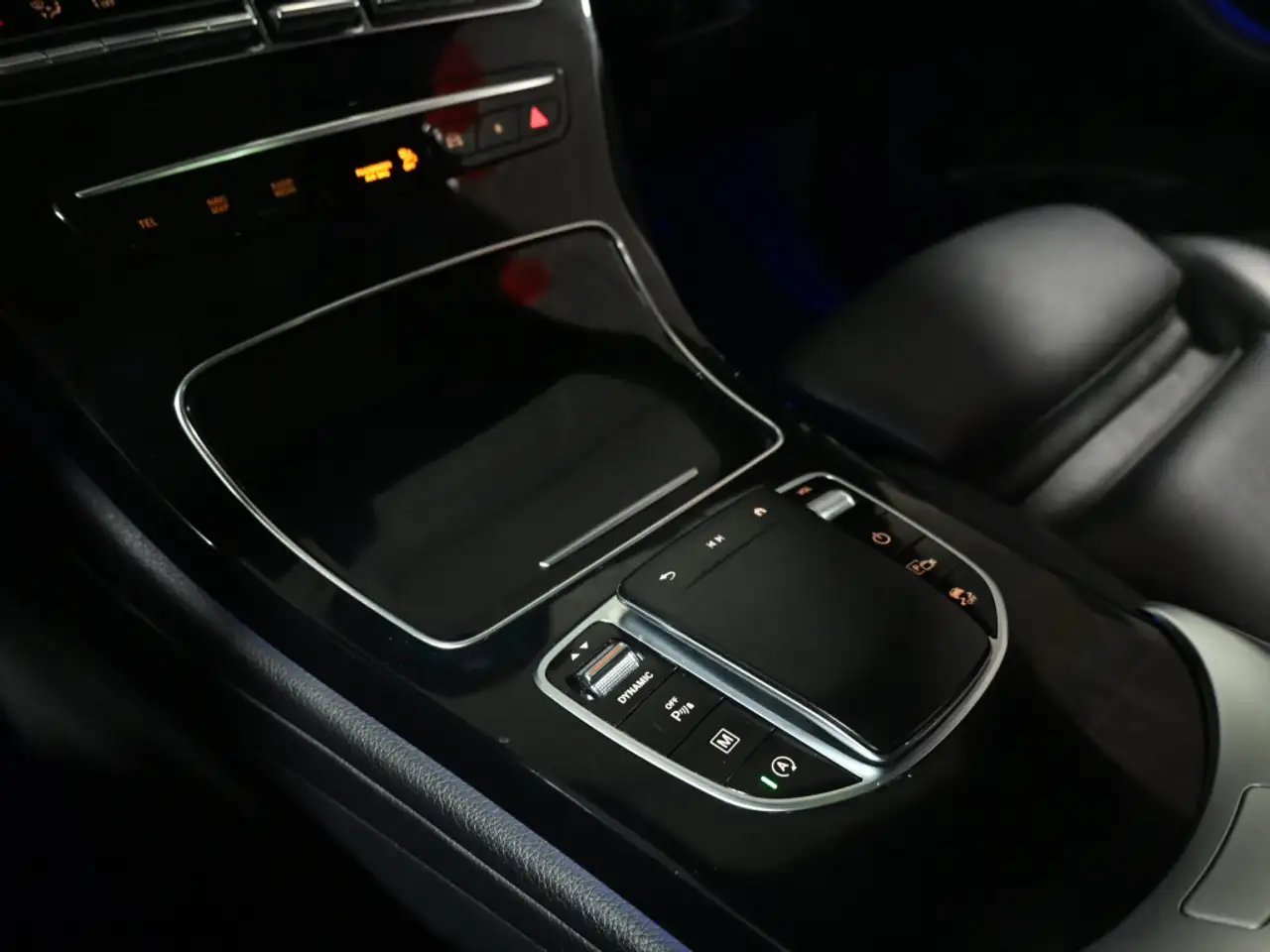 Mercedes-Benz GLC снимка Mercedes-Benz GLC