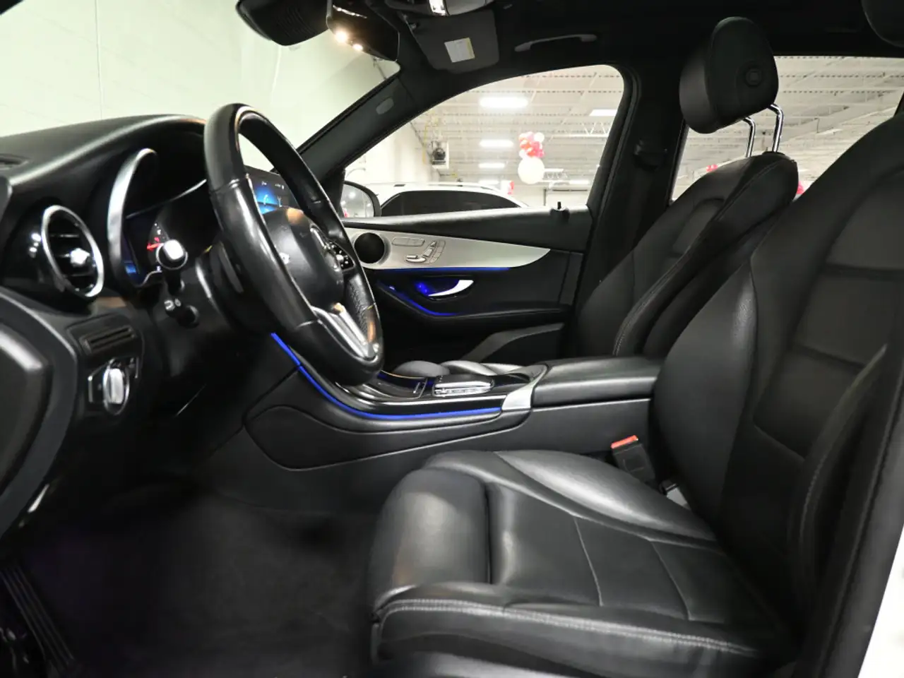 Mercedes-Benz GLC снимка Mercedes-Benz GLC