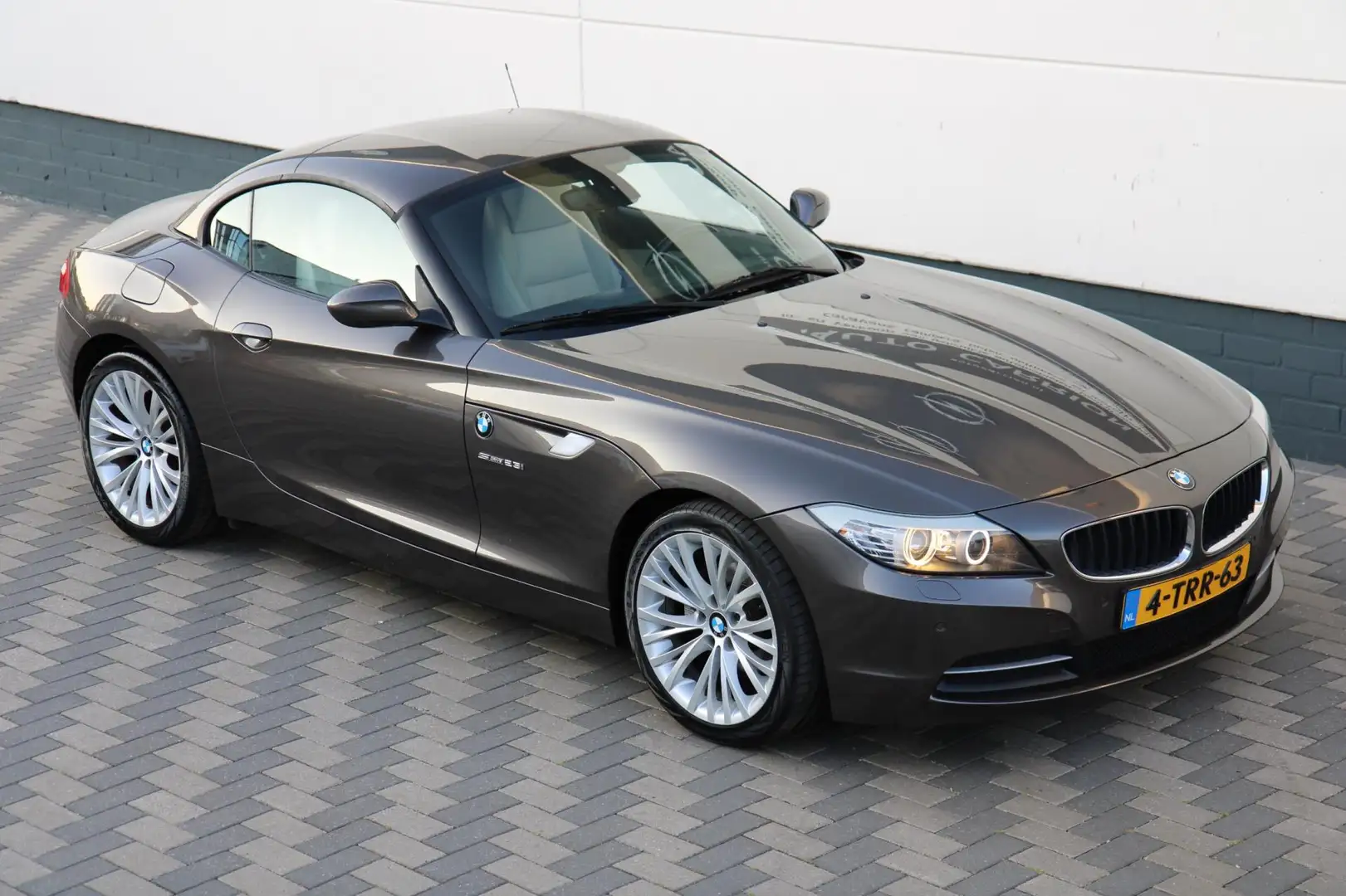 BMW Z4 Roadster SDrive23i 6 Cilinder Xenon Leder Carplay Bruin - 2