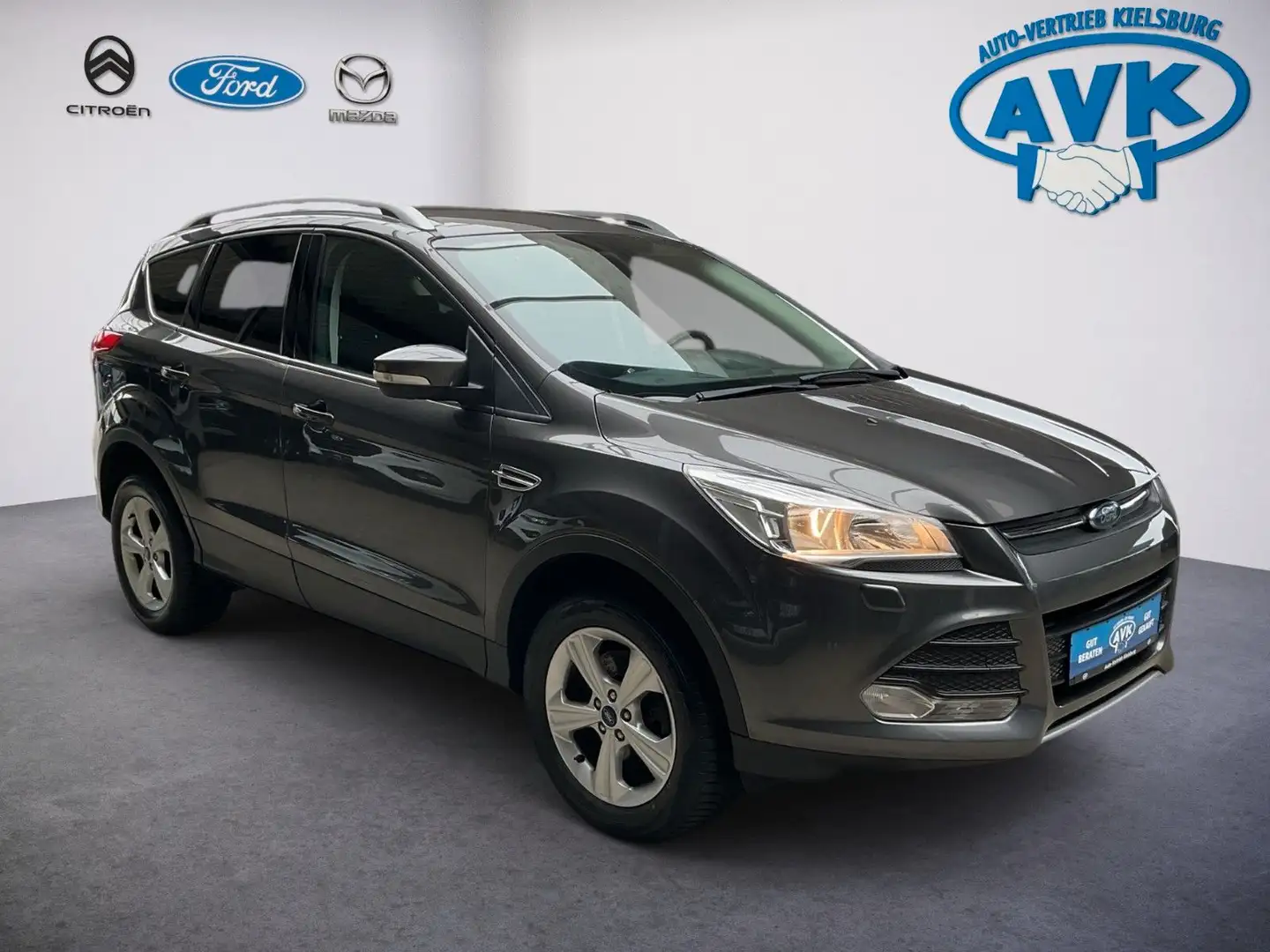 Ford Kuga Sync Edition Autom. mit AHK 1850KG Grau - 1