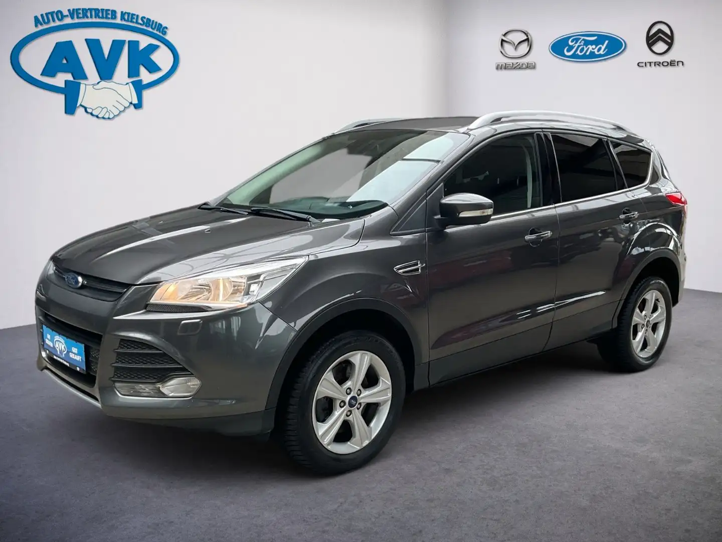 Ford Kuga Sync Edition Autom. mit AHK 1850KG Grau - 2