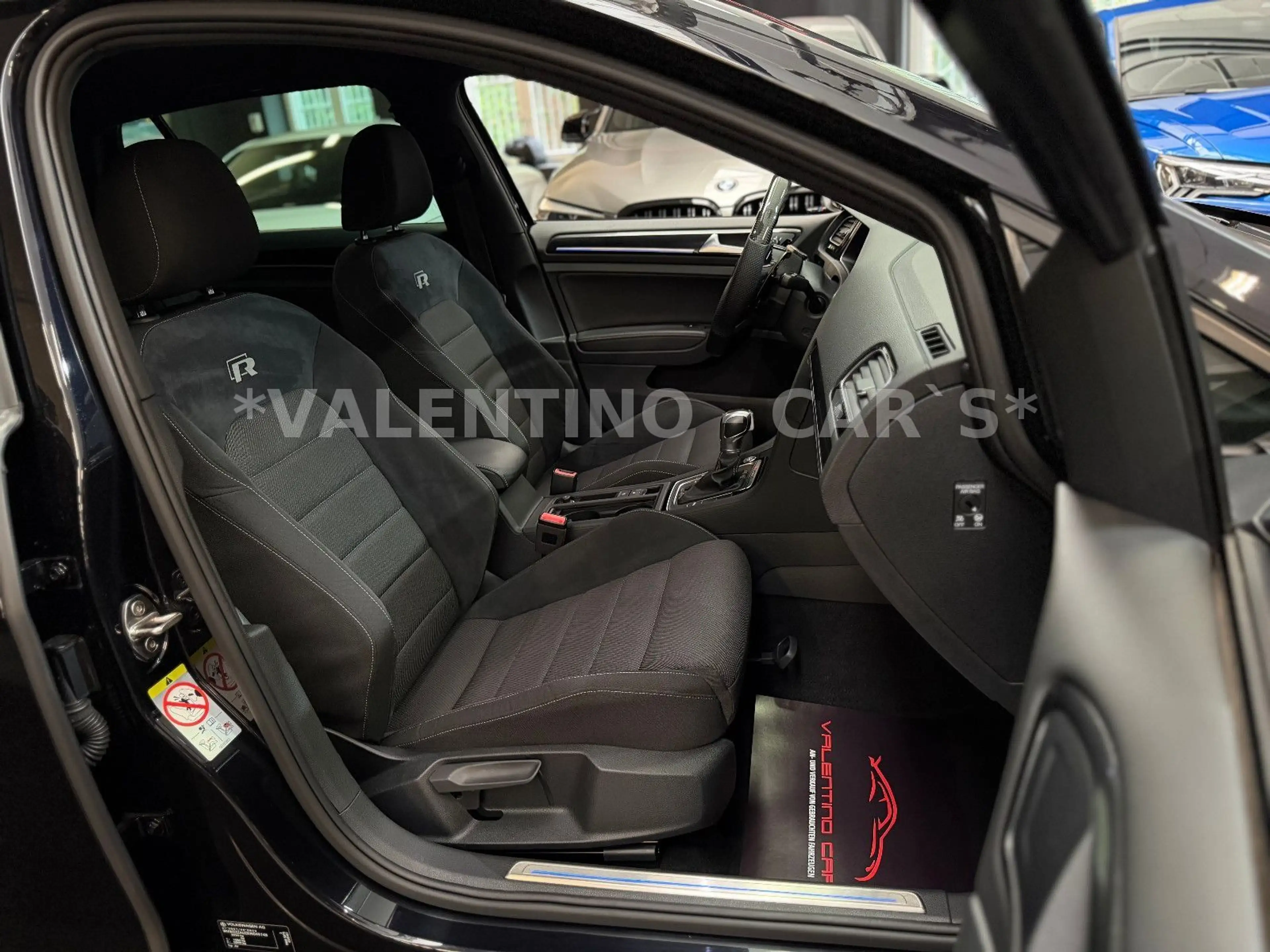 Volkswagen Golf VII Lim. R DSG/4M/Virtu/REMUS/Kam/ACC/Apple — photo 14