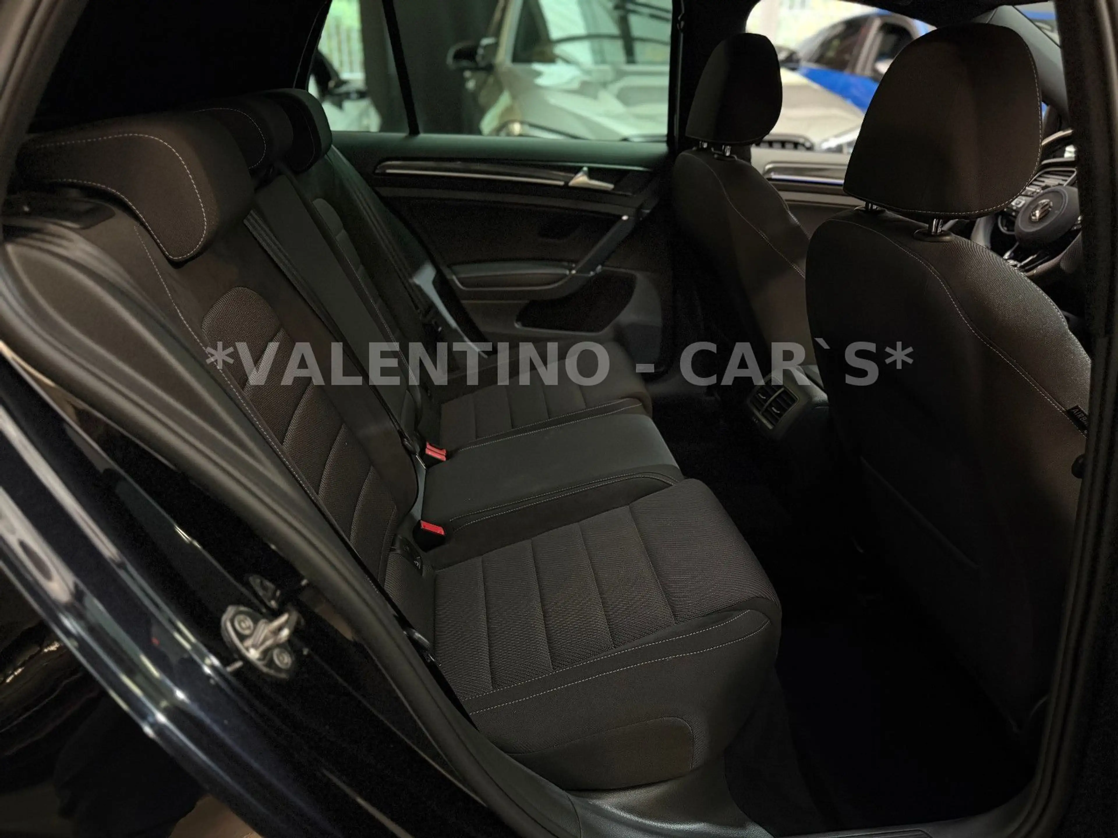 Volkswagen Golf VII Lim. R DSG/4M/Virtu/REMUS/Kam/ACC/Apple — photo 15