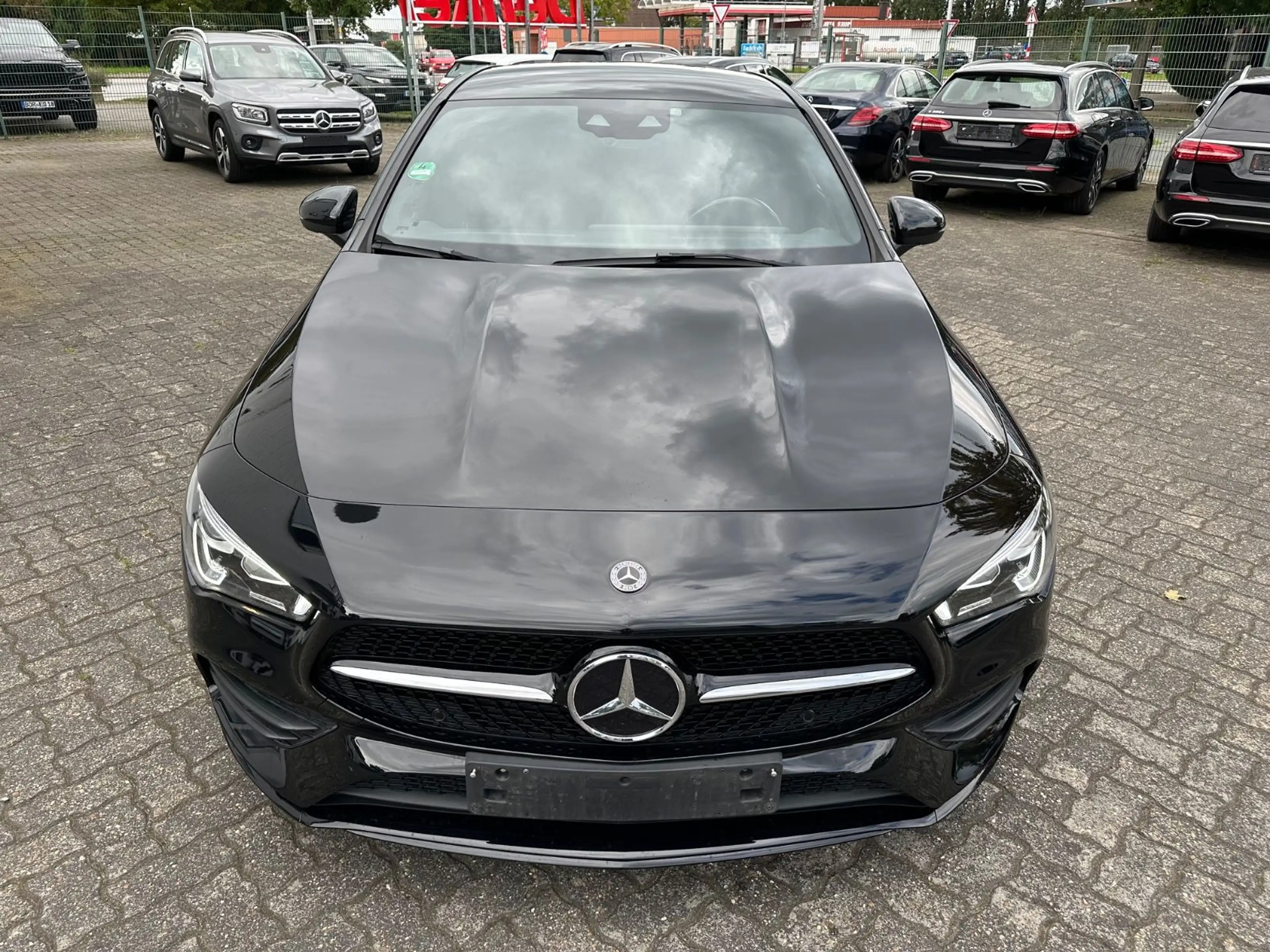 Mercedes-Benz CLA 200 AMG Line LED Kamera DisplP. Ambiente — photo 2