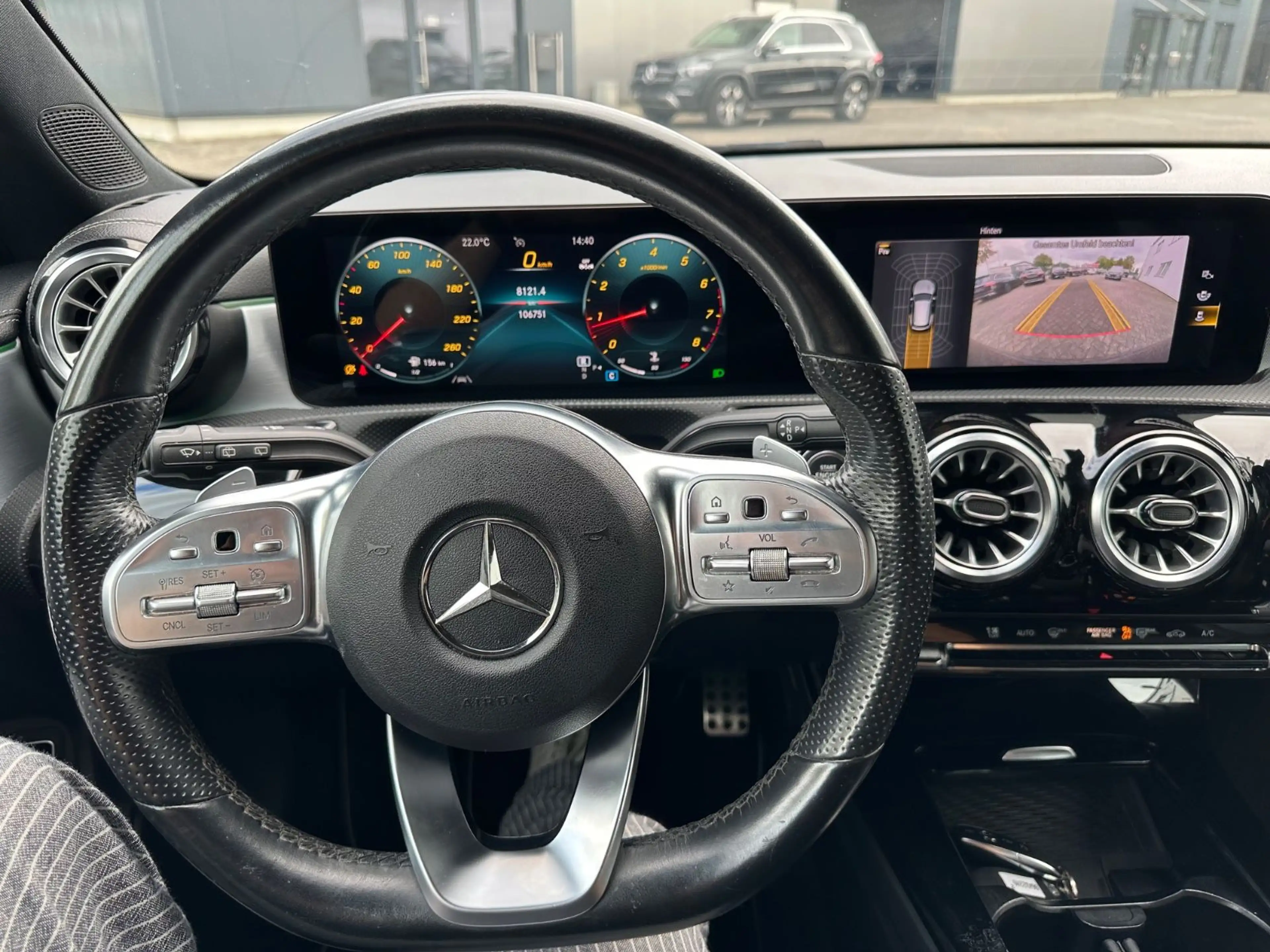 Mercedes-Benz CLA 200 AMG Line LED Kamera DisplP. Ambiente — photo 8