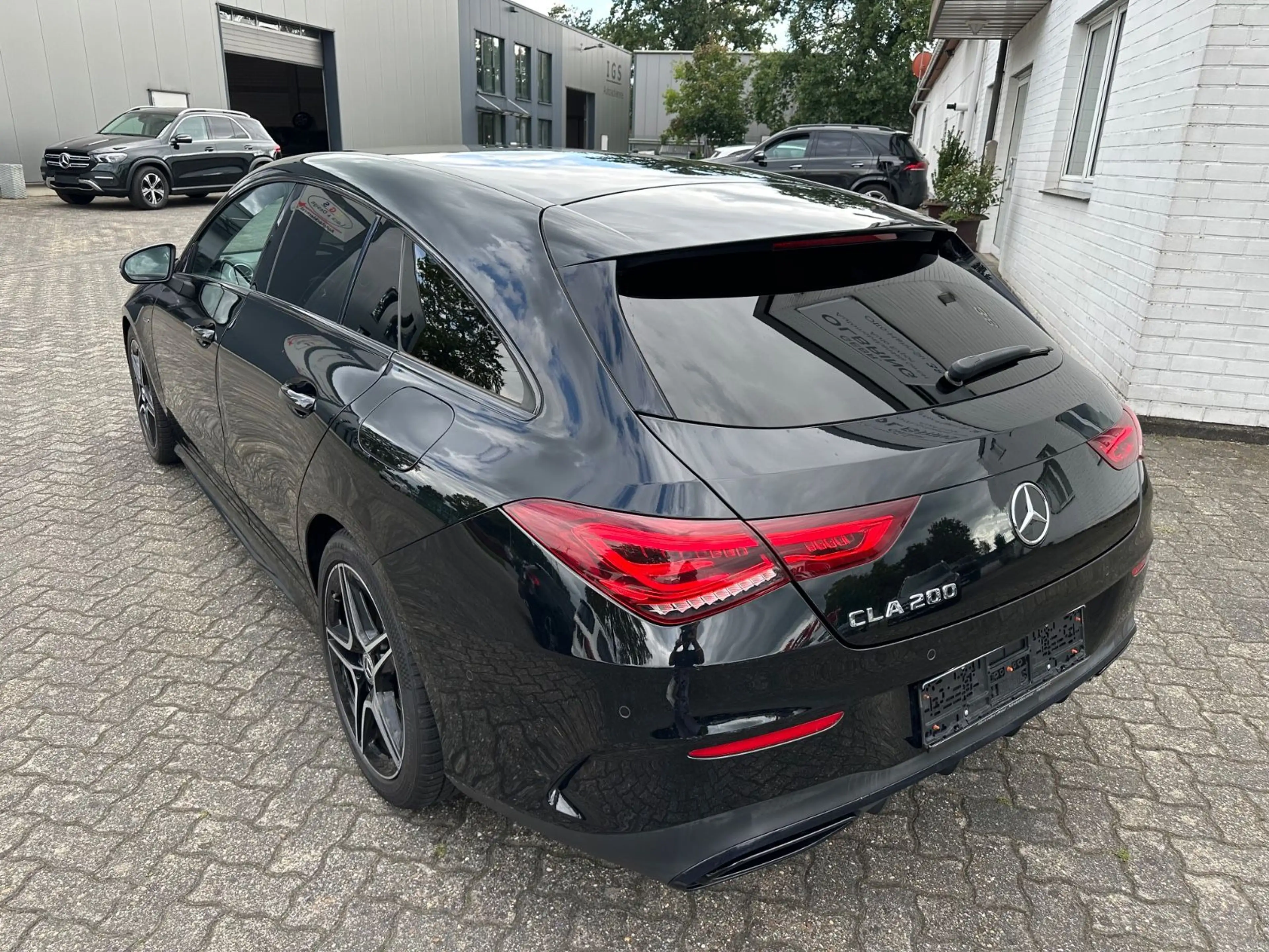 Mercedes-Benz CLA 200 AMG Line LED Kamera DisplP. Ambiente — photo 4