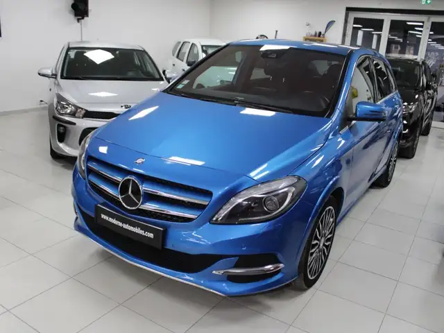 Mercedes-Benz B 250 250 E ELECTRIC ART