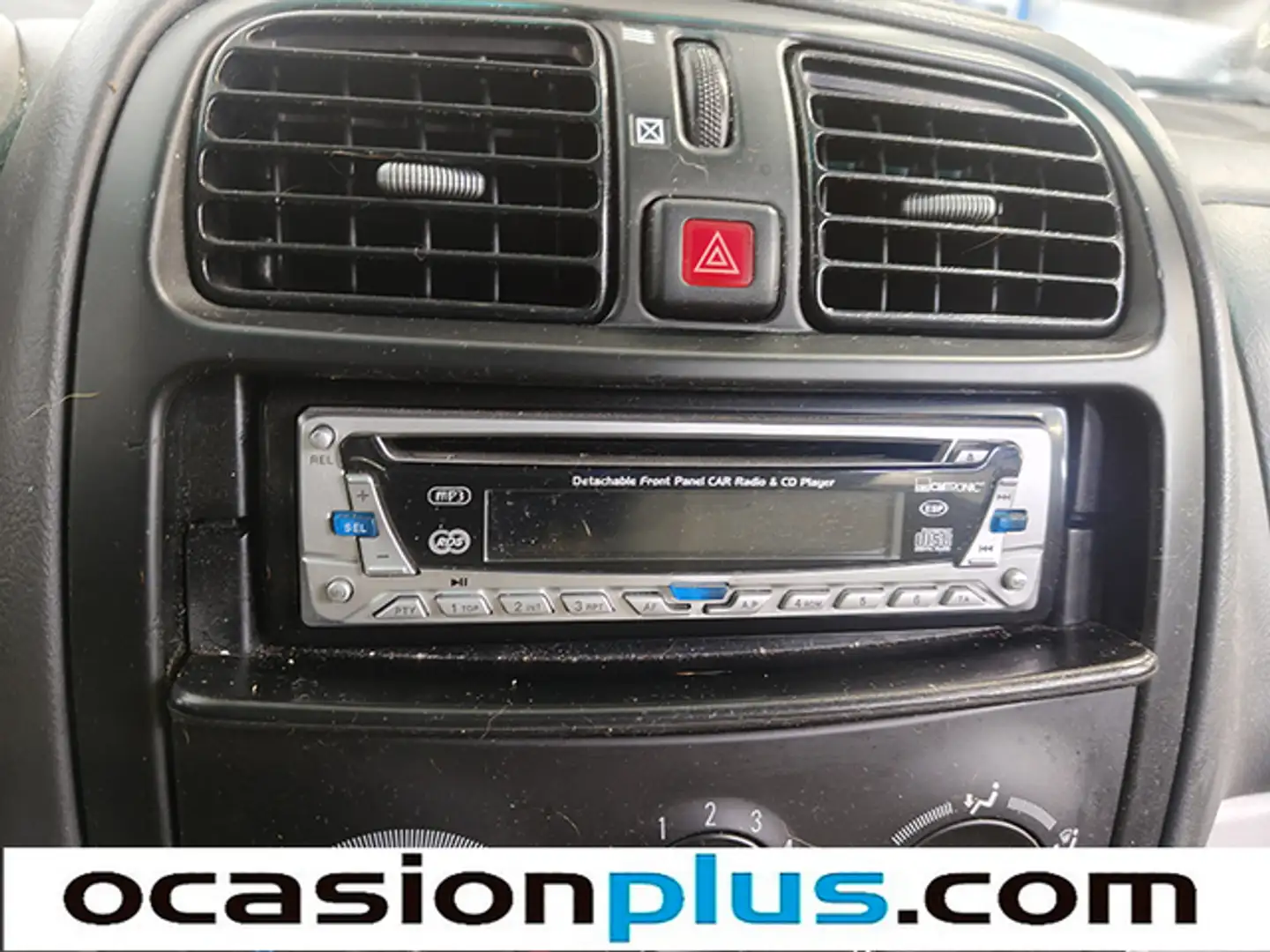 Mitsubishi Space Star 1.3 16v Gris - 2