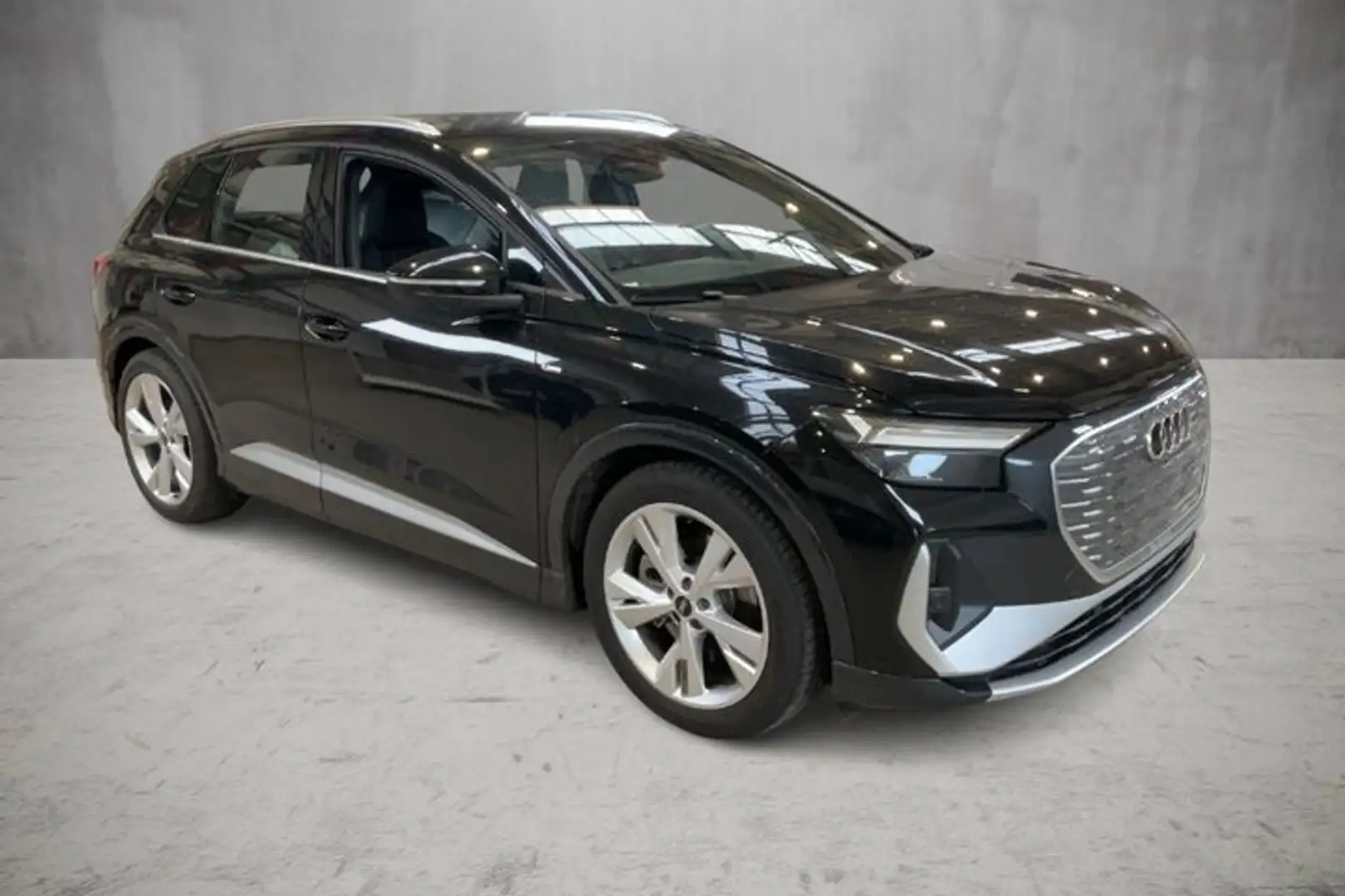 Audi Q4 e-tron 45 e-tron basis Чёрный - 1