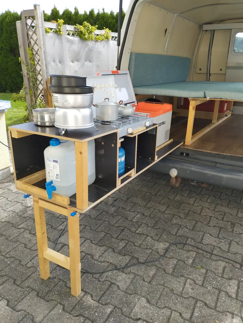 Volkswagen T5 Transporter - 2