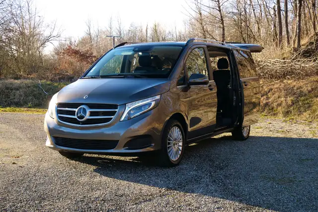 Mercedes-Benz V 200 V Long 200 d BlueEfficiency - BVA 7G-Tronic Plus  Long Business Executive 4-Matic - BVA