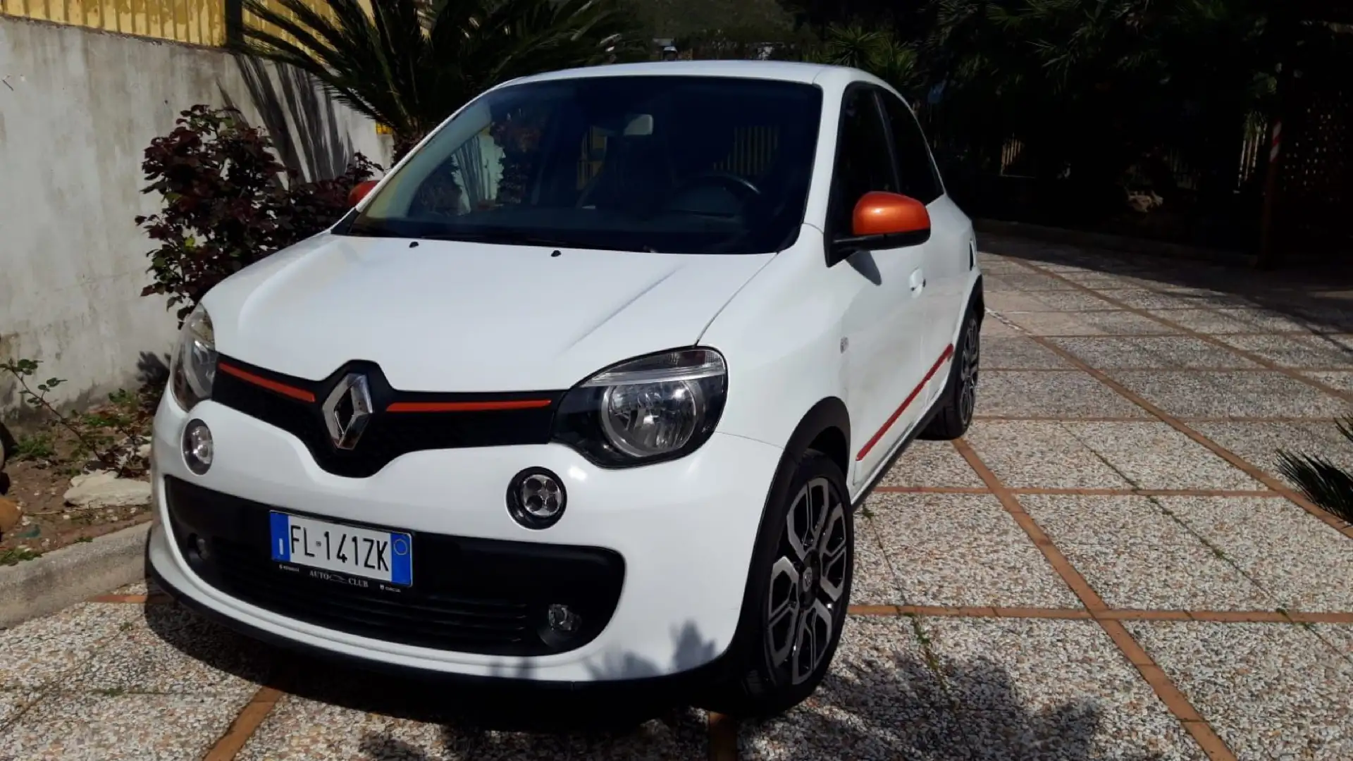 Renault Twingo 0.9 tce GT 110cv edc - 1