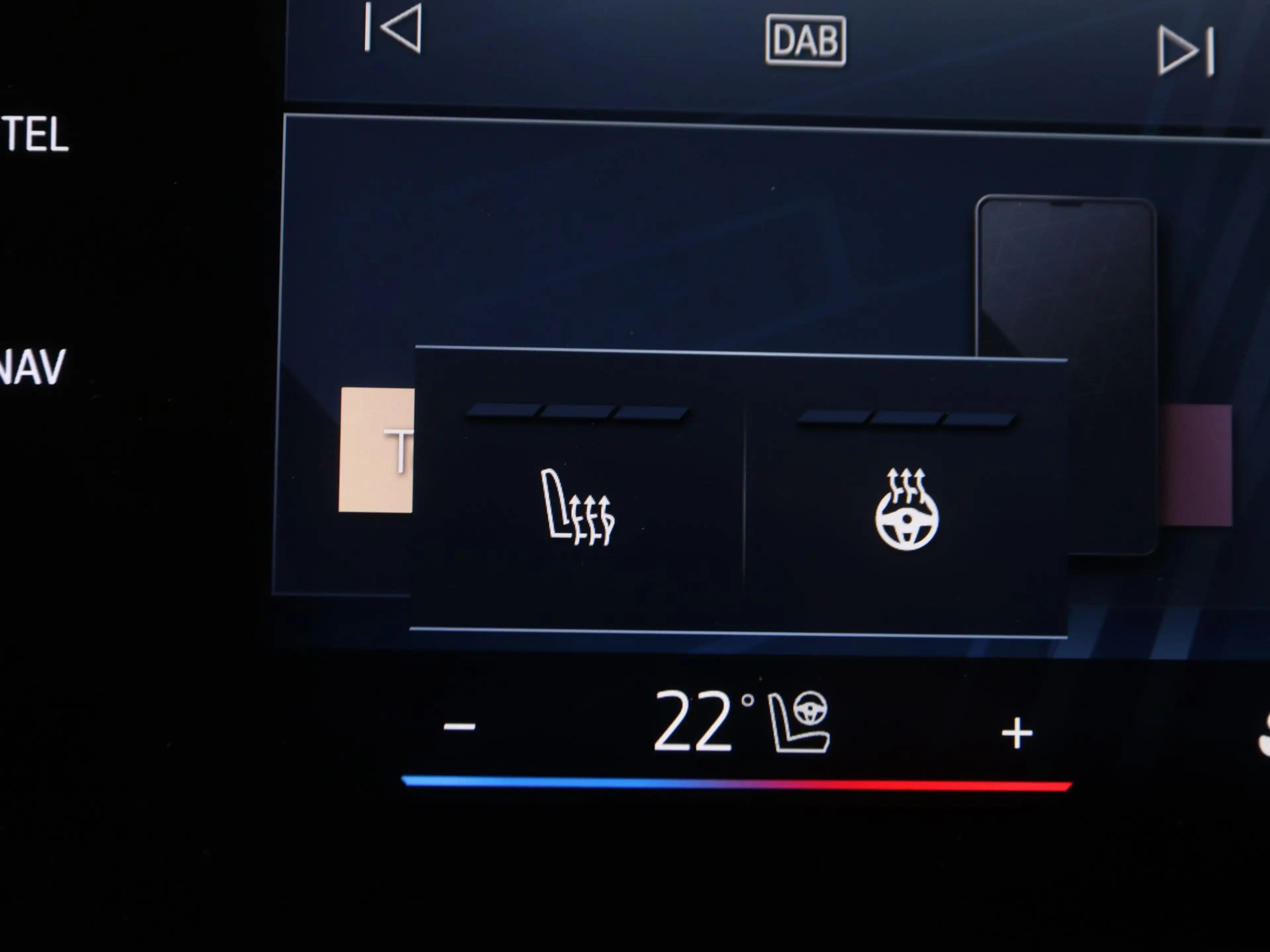 BMW iX2 xDrive30 67 kWh — photo 13
