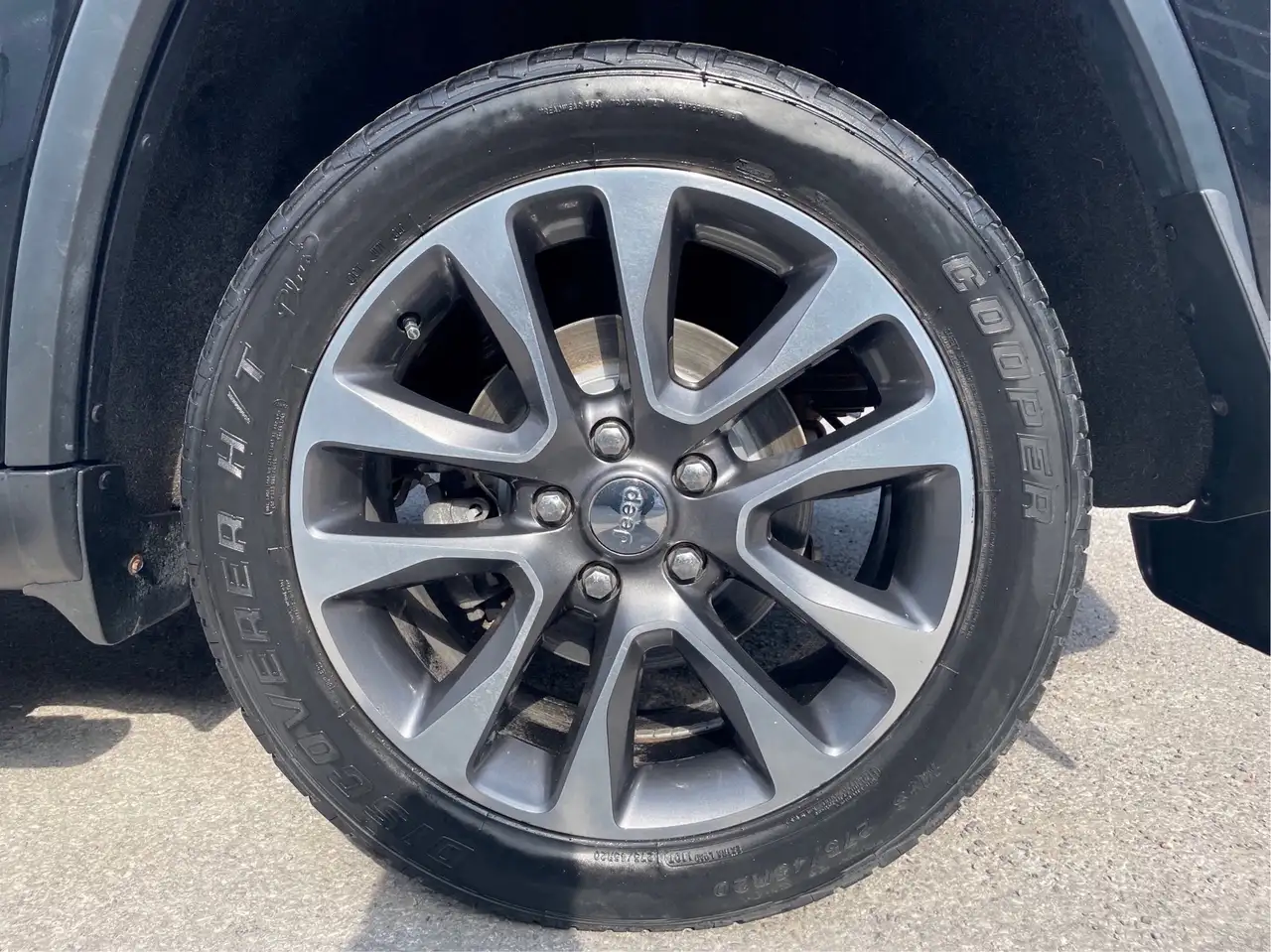 Jeep Grand Cherokee снимка Jeep Grand Cherokee