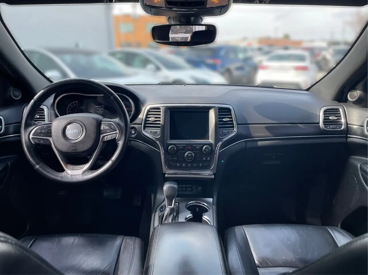 Jeep Grand Cherokee снимка Jeep Grand Cherokee