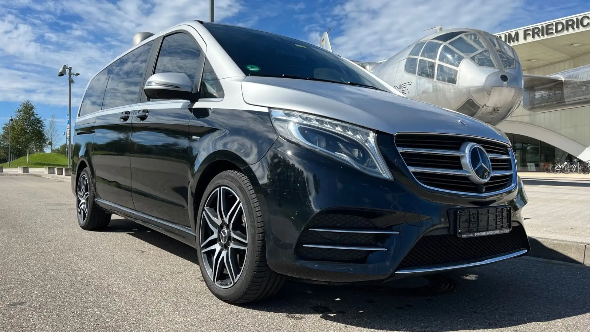 Mercedes-Benz V 250 V250 d EXCLUSIVE EDITION 4MATIC l AMG Plateado - 1