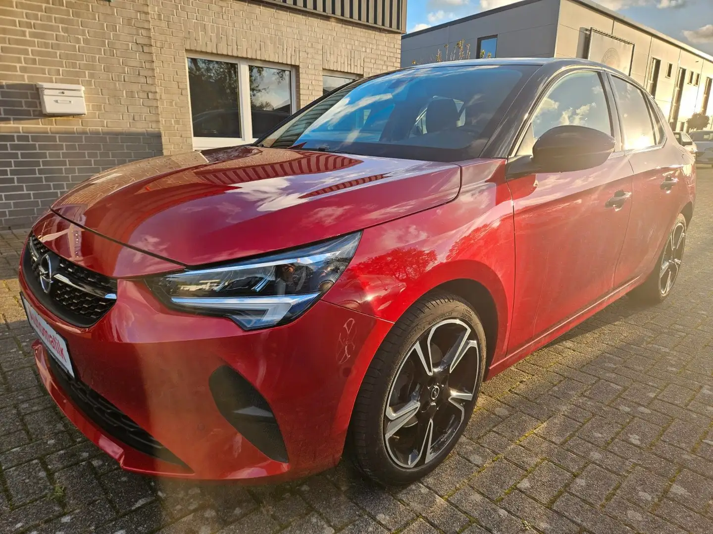 Opel Corsa F Elegance KAM INTELLI SHZ PDC TEMP Rot - 1