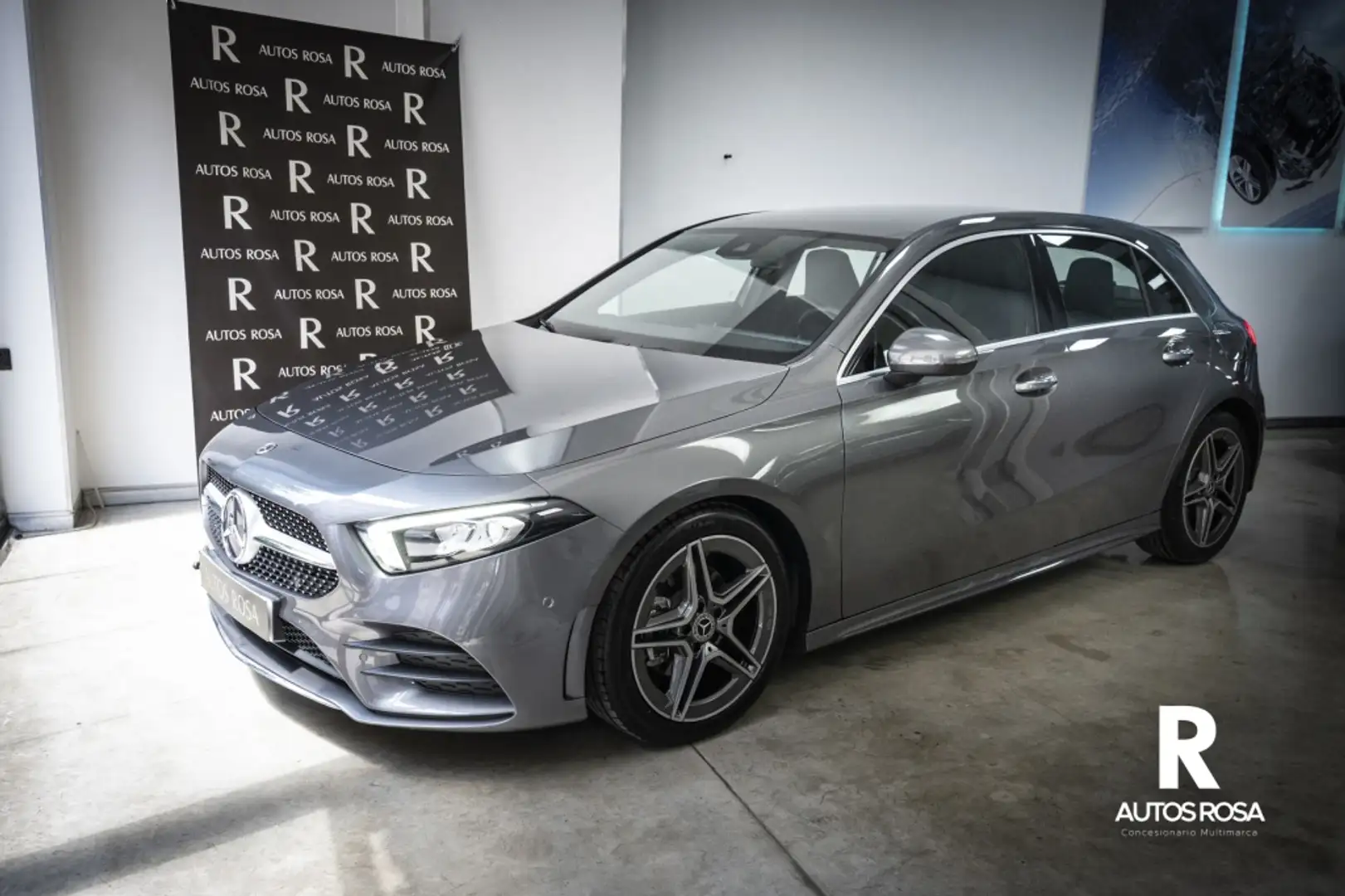 Mercedes-Benz A 180 180d 8G-DCT Gris - 1