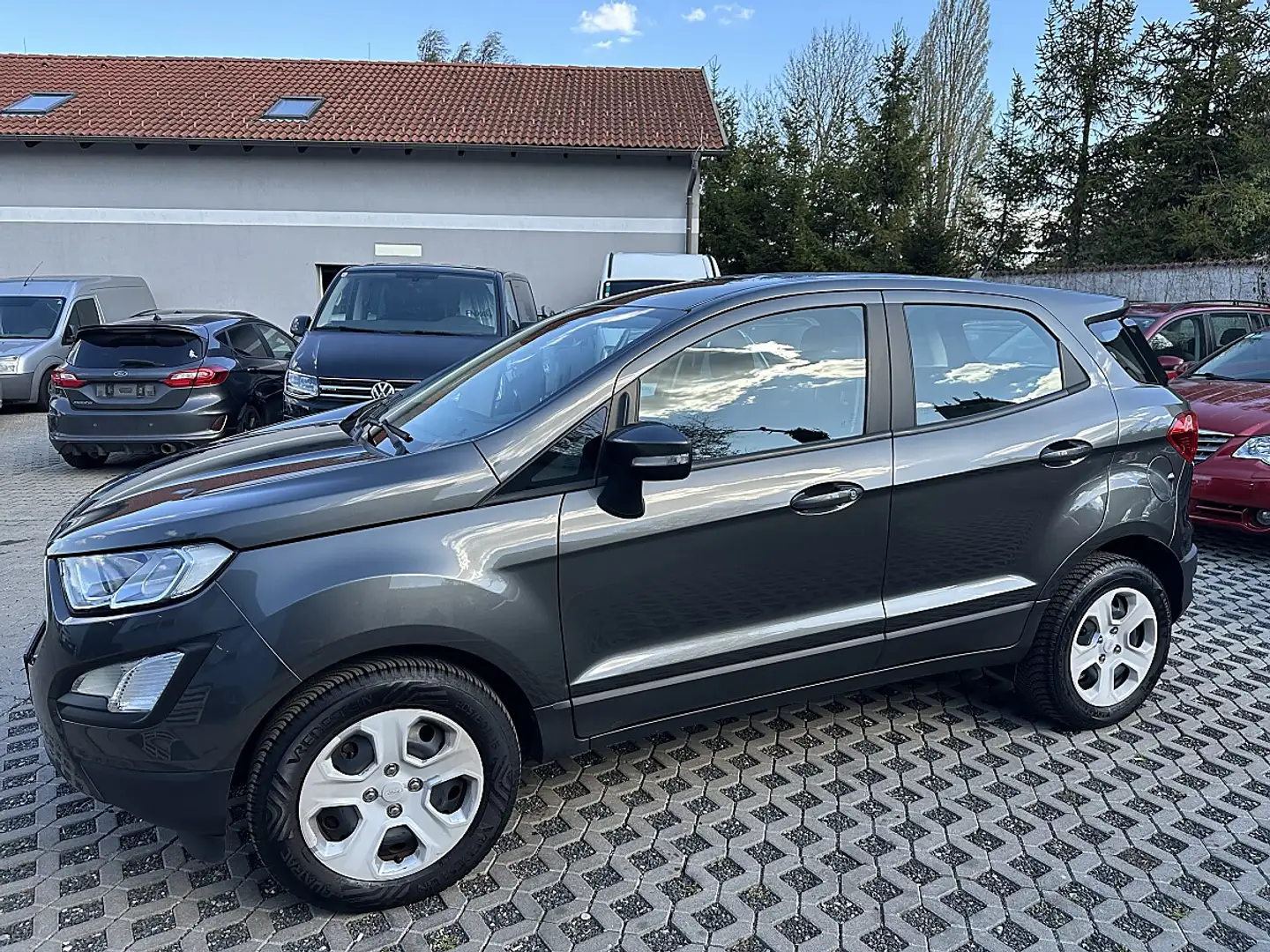 Ford EcoSport 1,0 EcoBoost Cool & Connect Grau - 2
