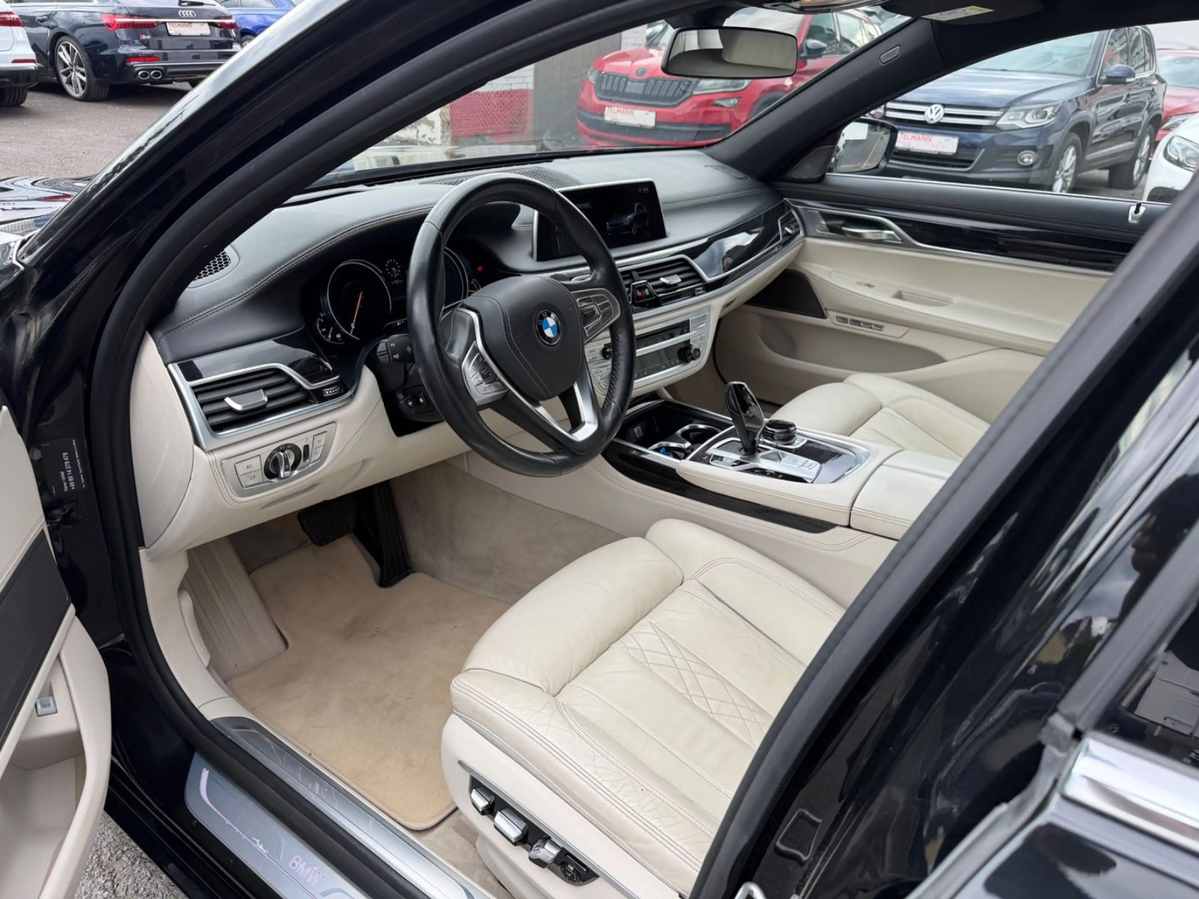 BMW 750 i xDrive/NAVI/Head-UP/Harman/Kardon — photo 13