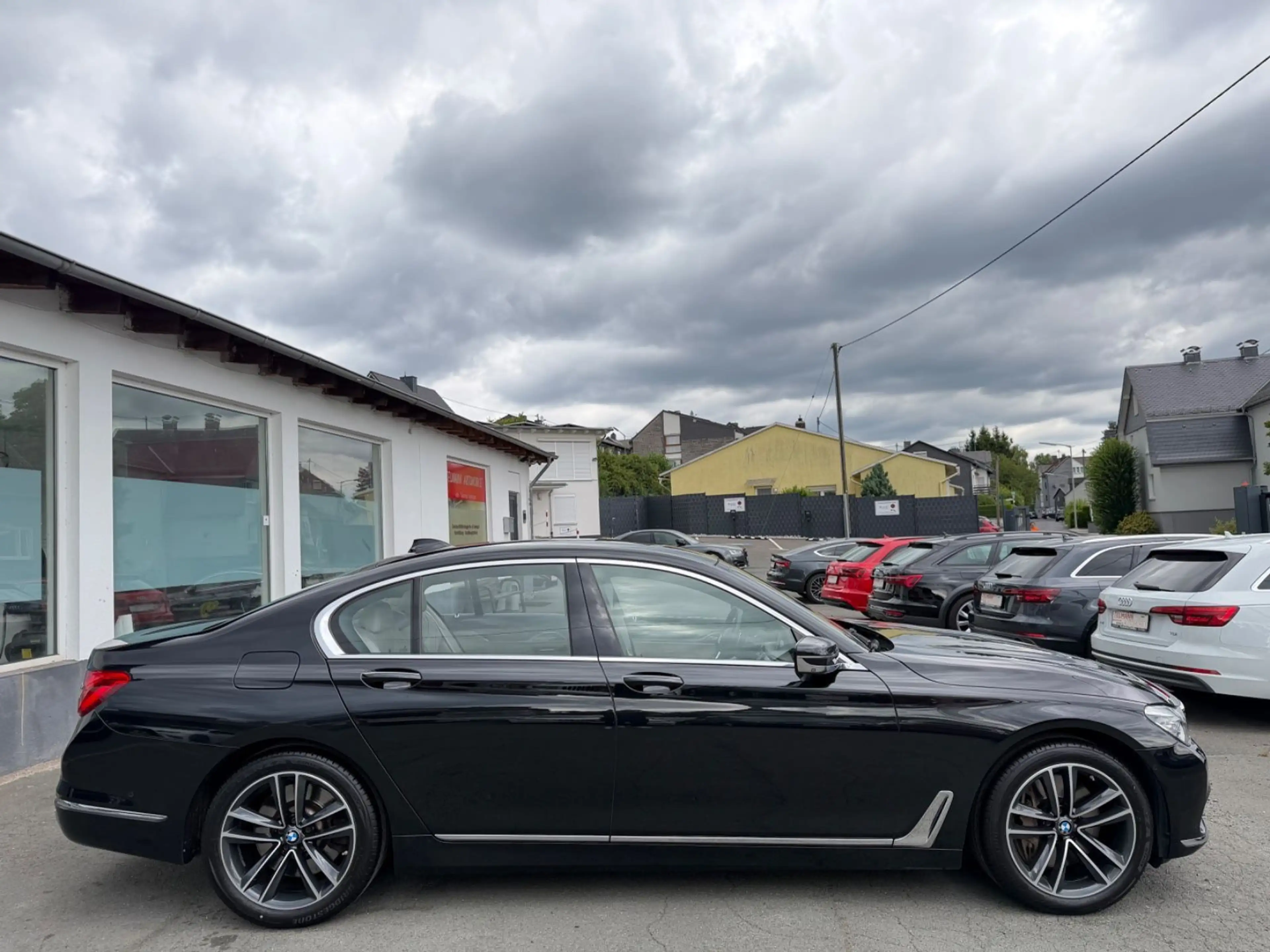 BMW 750 i xDrive/NAVI/Head-UP/Harman/Kardon — photo 9