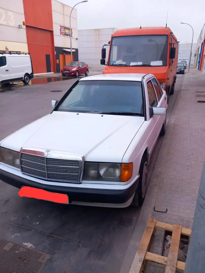 Mercedes-Benz 190 190D 2.5 Turbo - 1