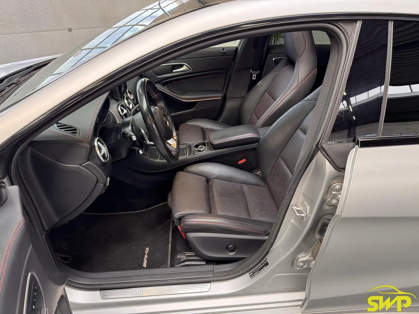 Mercedes-Benz CLA 180 Shooting Brake | AMG | MAGNO-ZILVER | Pano | Navi Argent - 2