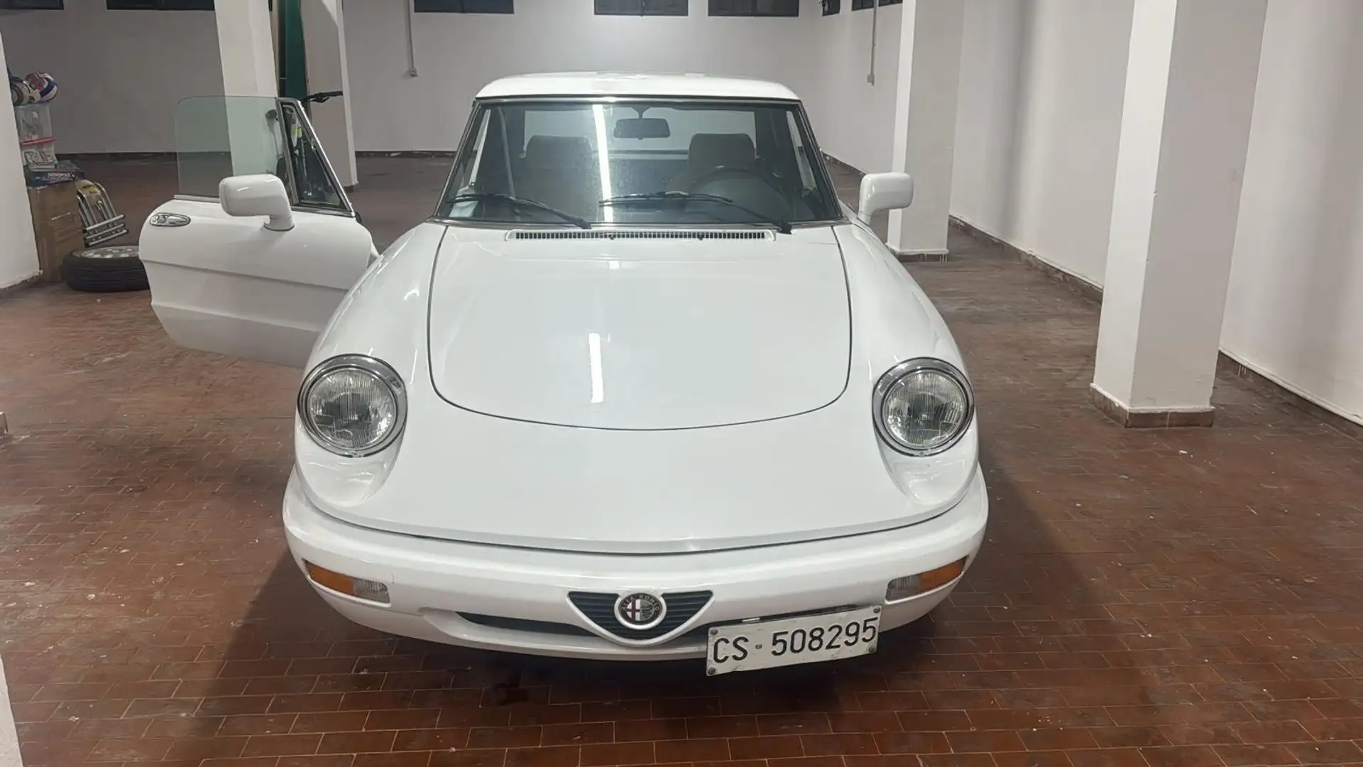 Alfa Romeo Spider 2.0 my90 - 1