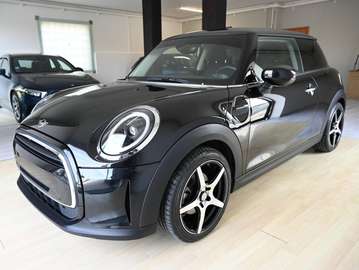 Mini 3p 1.5 Cooper Camden Premium Mid Package auto