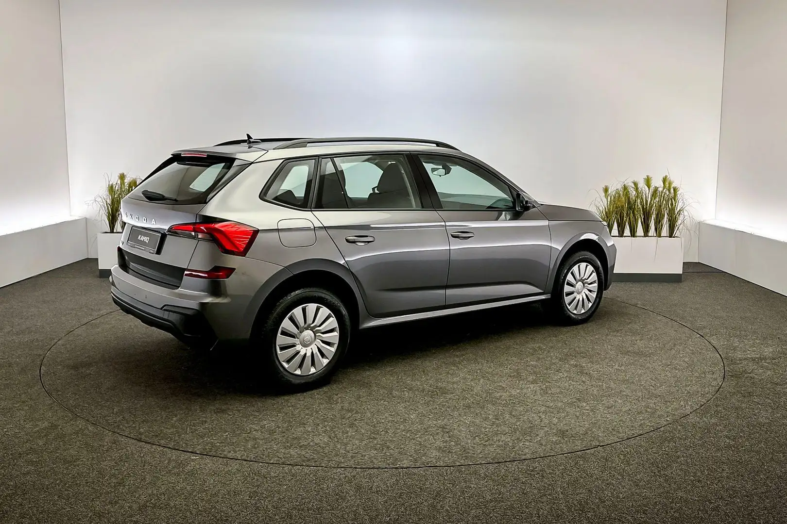 Skoda Kamiq Essence 1.5 TSI Grijs - 2