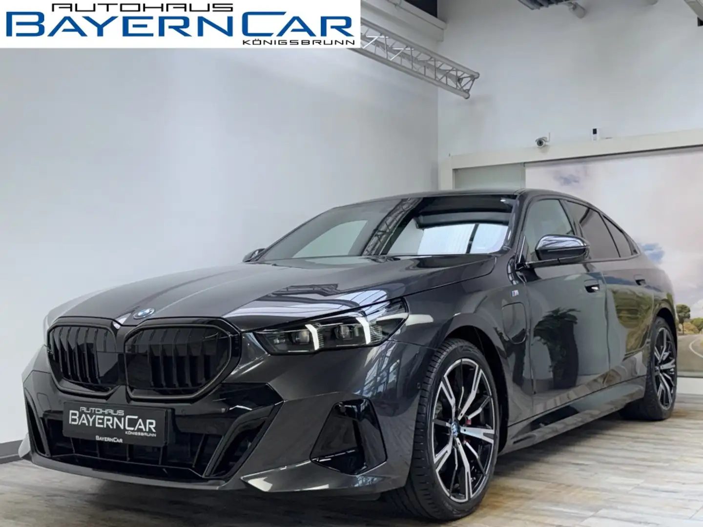 BMW 550 xDrive M Sport Pro B&W ACC Sitzlüft. 360° Gris - 1