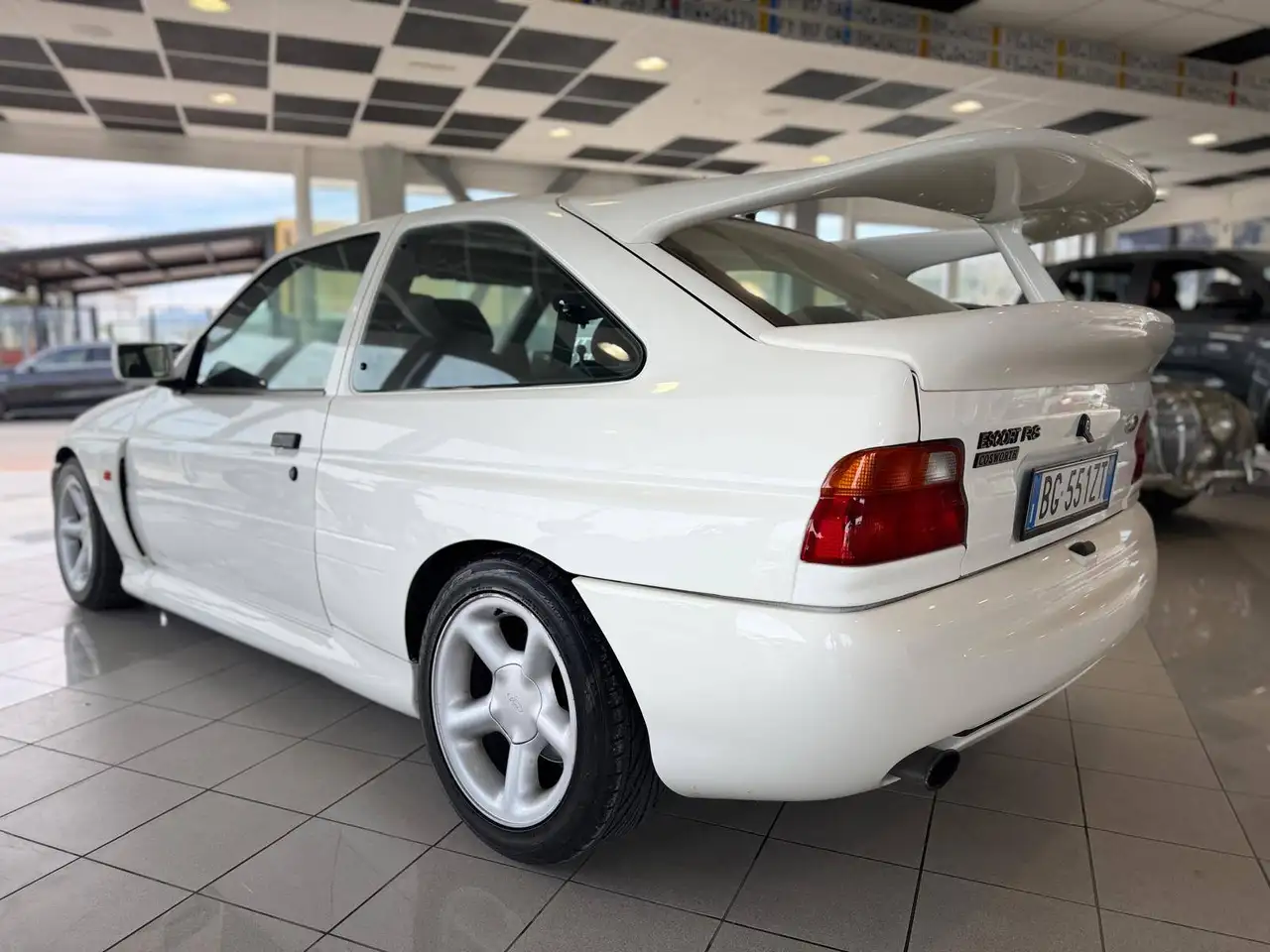Ford Escort IV Berlina 3p 2.0i 16v RS Cosworth, foto 4