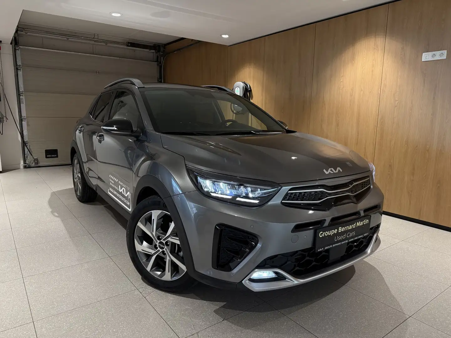 Kia Stonic T GT Line DCT Gris - 2